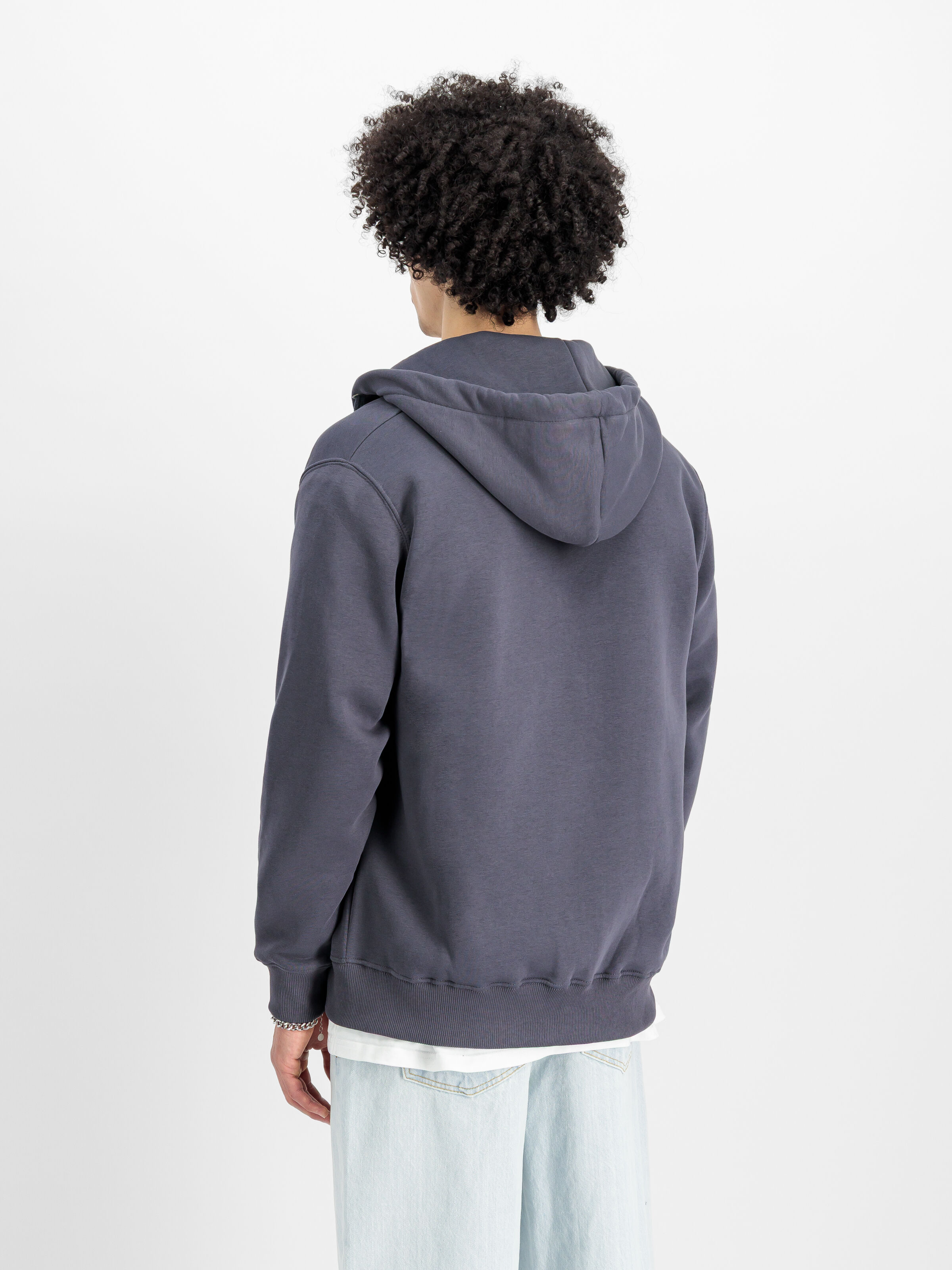Basic Small Logo Zip Hoodie greyblack 118342_136_2_model_00003_156418
