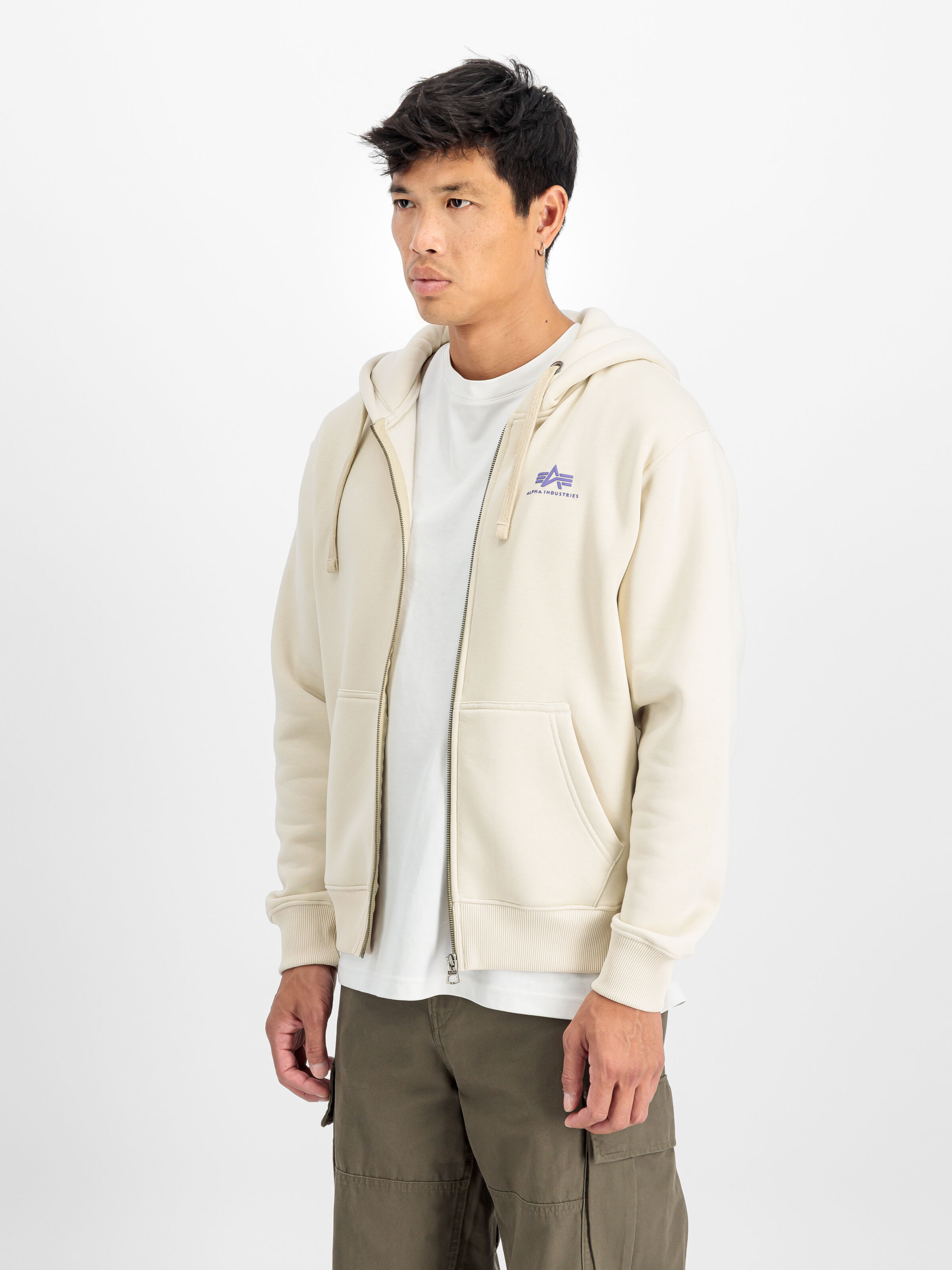 Basic Small Logo Zip Hoodie vintage white 118342_300_2_model_00003_118611