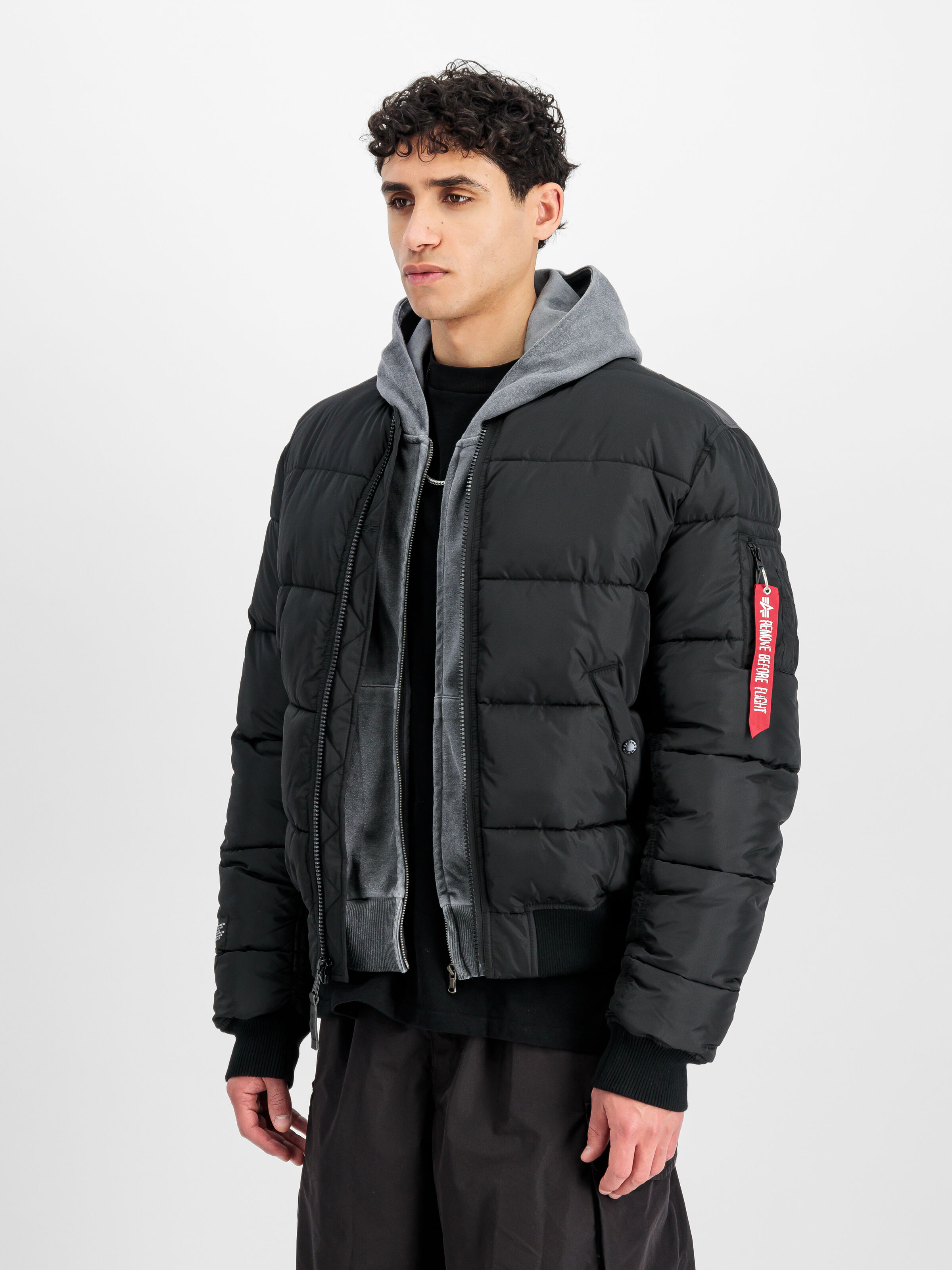 MA-1 Logo Puffer Winter Jacket black 258125_03_2_model_00002_163610