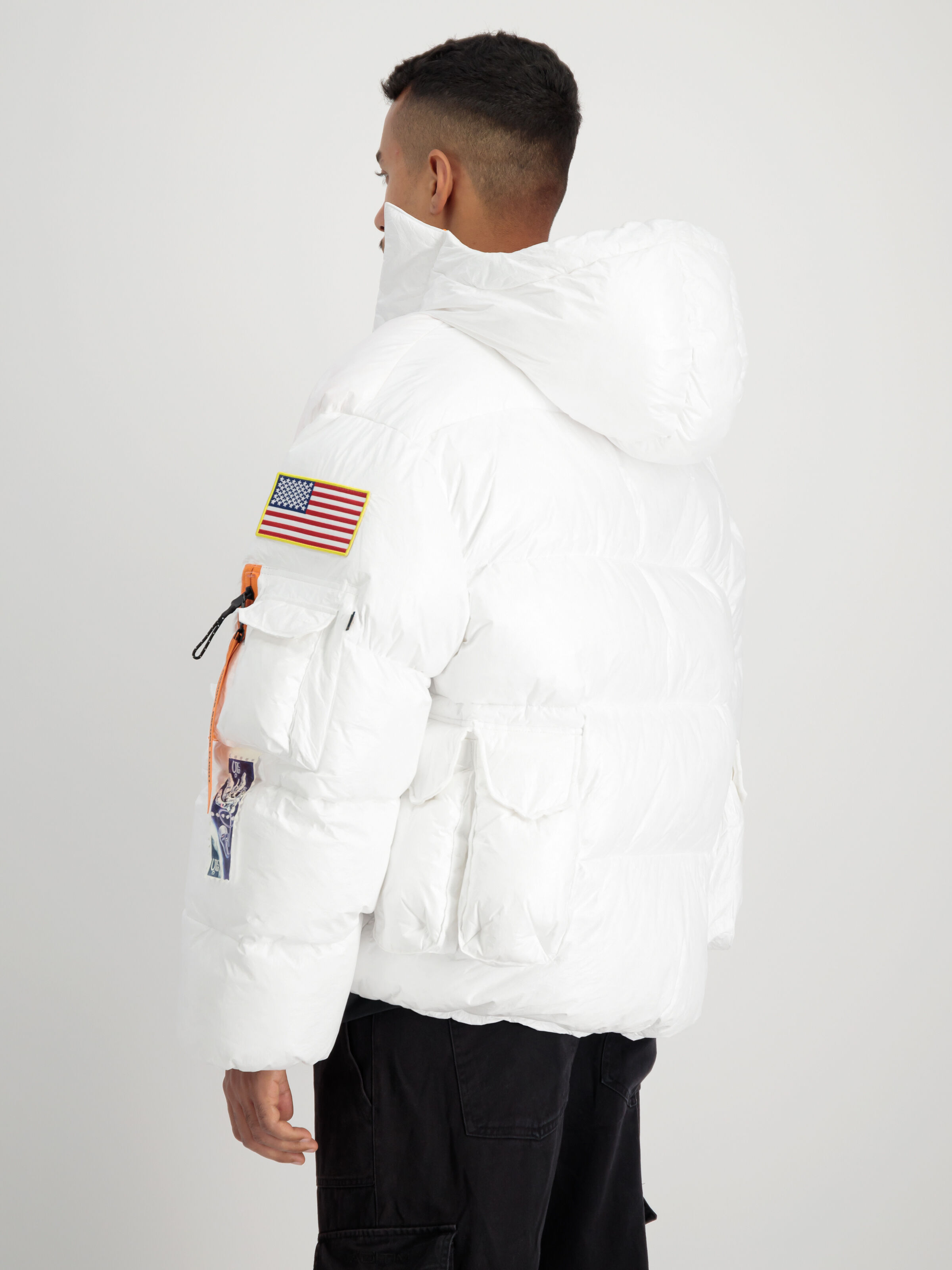 NASA Puffer Artemis Winter Jacket white 148136_09_2_model_00004_98794