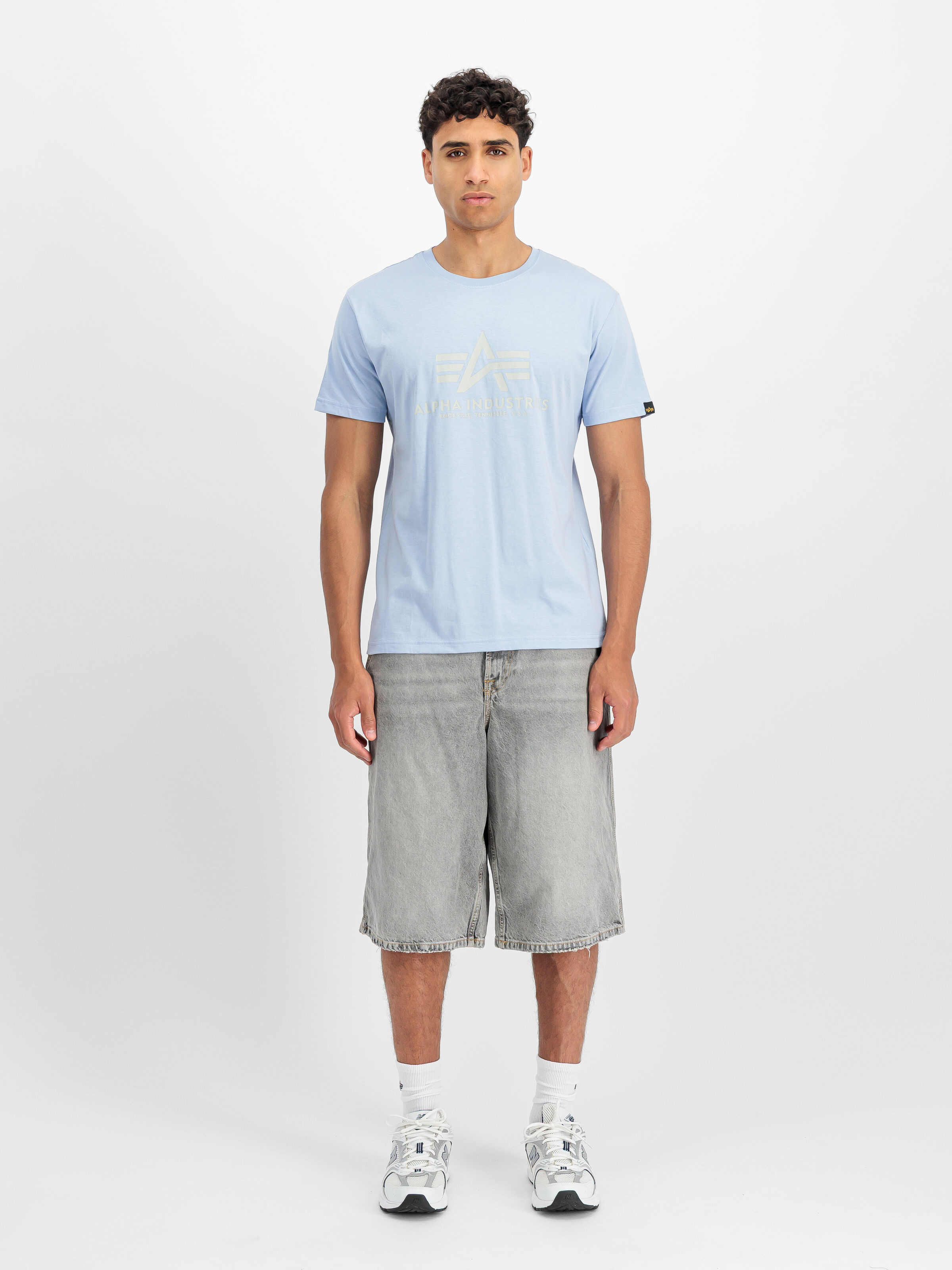 Basic Big Logo T-Shirt artic blue 100501_40_2_model_00001_197352