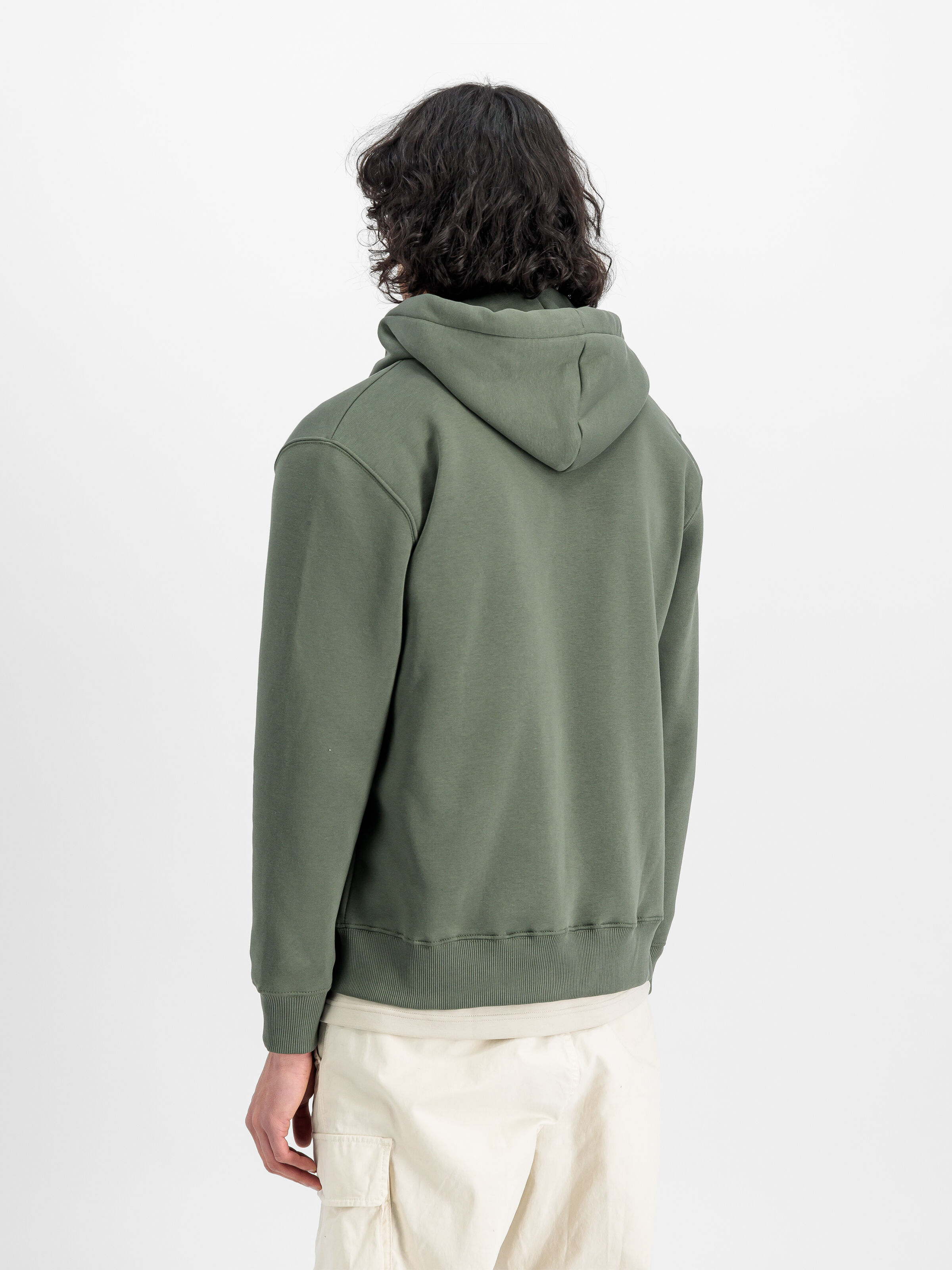 Basic Small Logo Zip Hoodie dark olive 118342_142_2_model_00004_128412