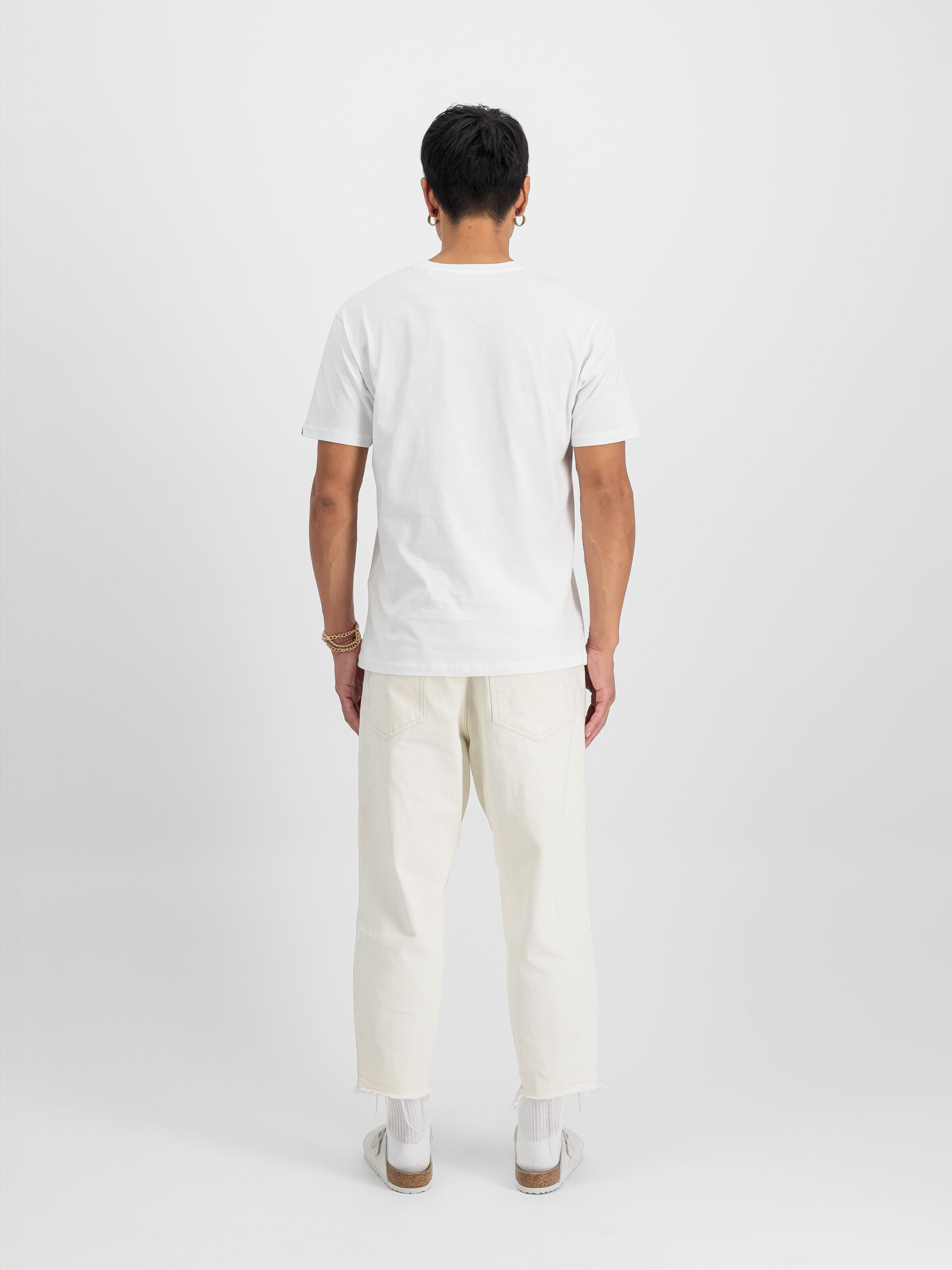 Basic Mid Logo TPU T-Shirt white/gold 148525_438_2_model_00002_108957