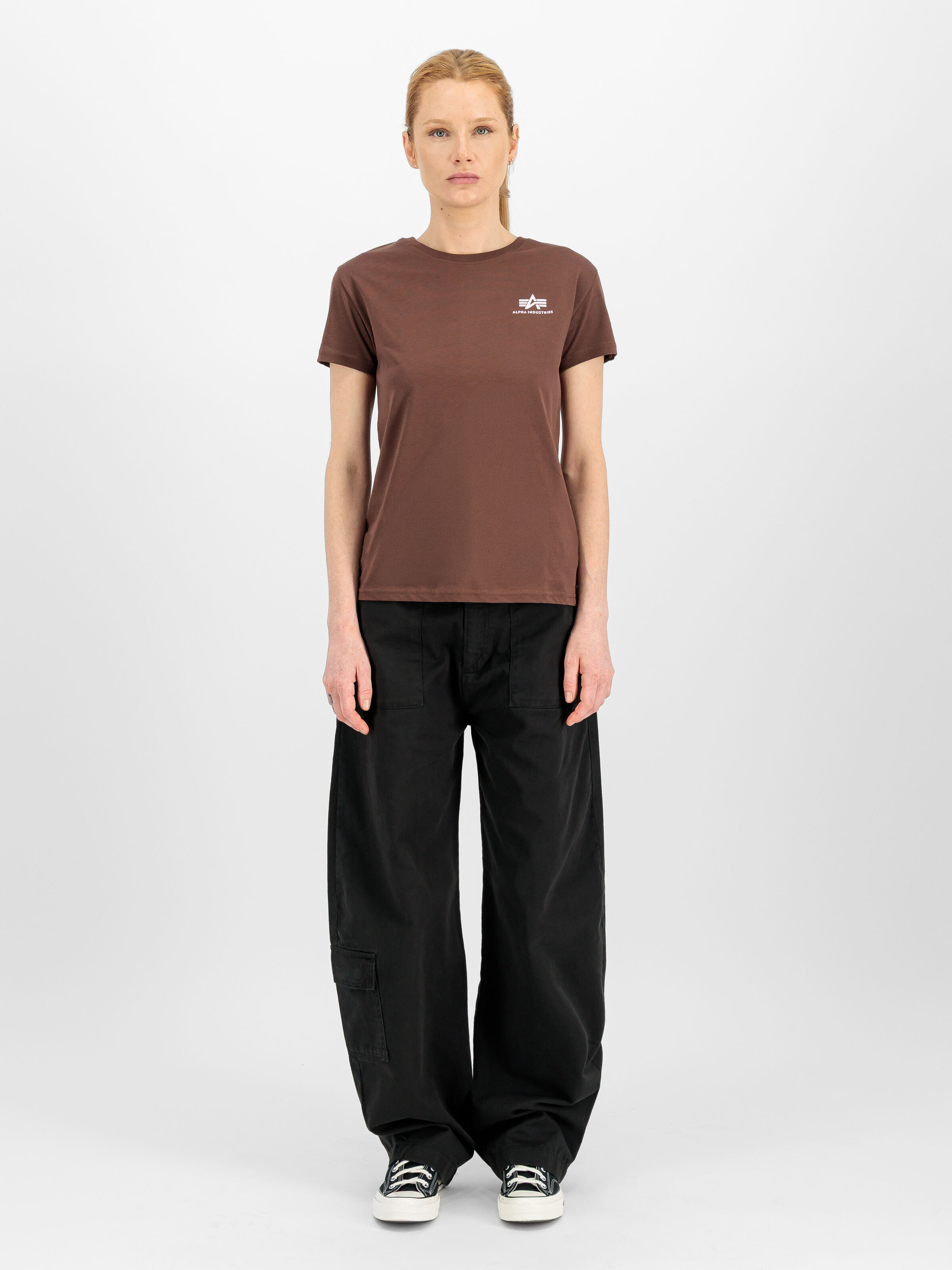 Basic Small Logo T-Shirt Women powder brown 196054_204_2_model_00001_245889