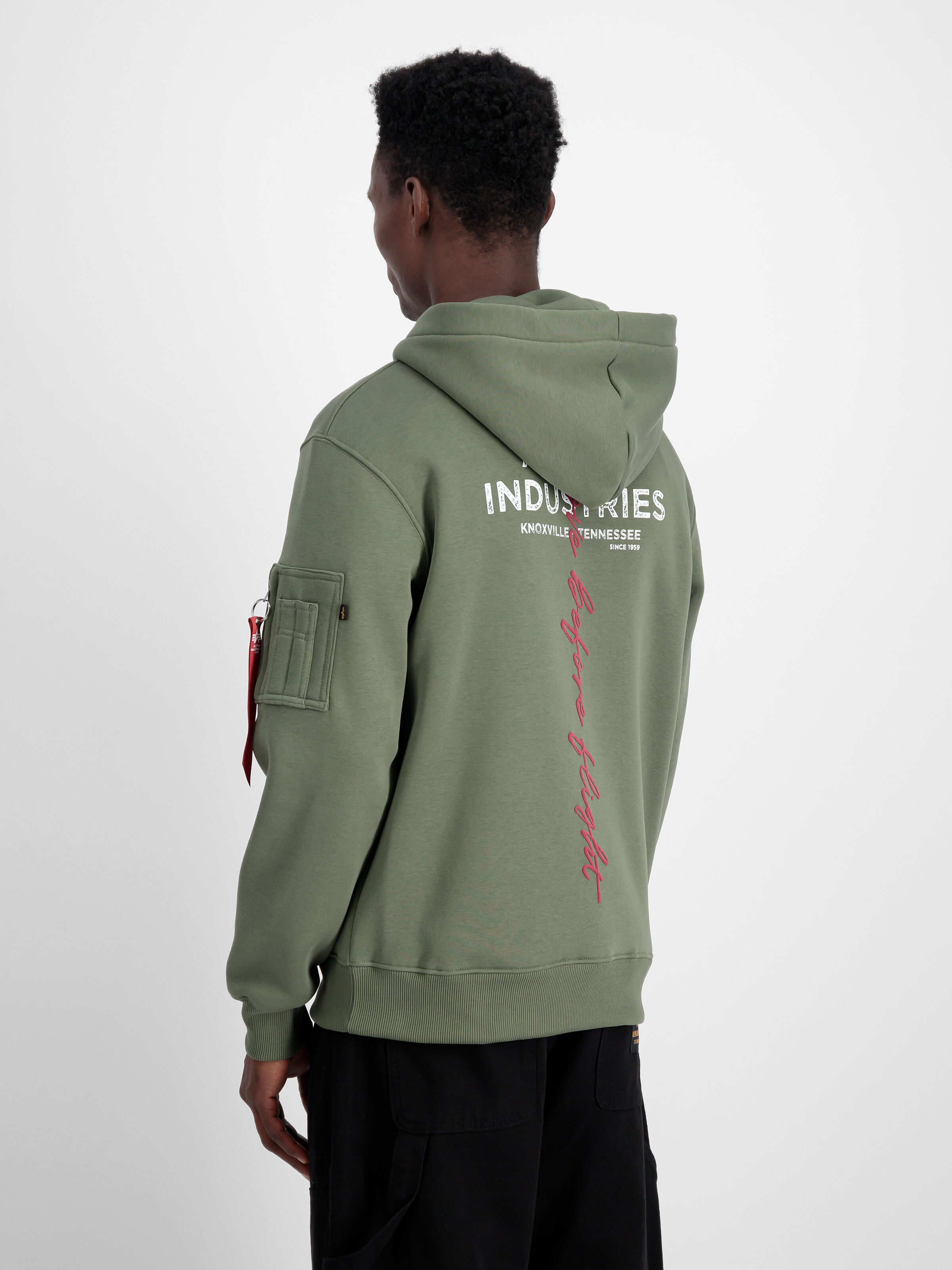 Signature Backprint Hoodie sage-green 148341_01_2_model_00004_98463
