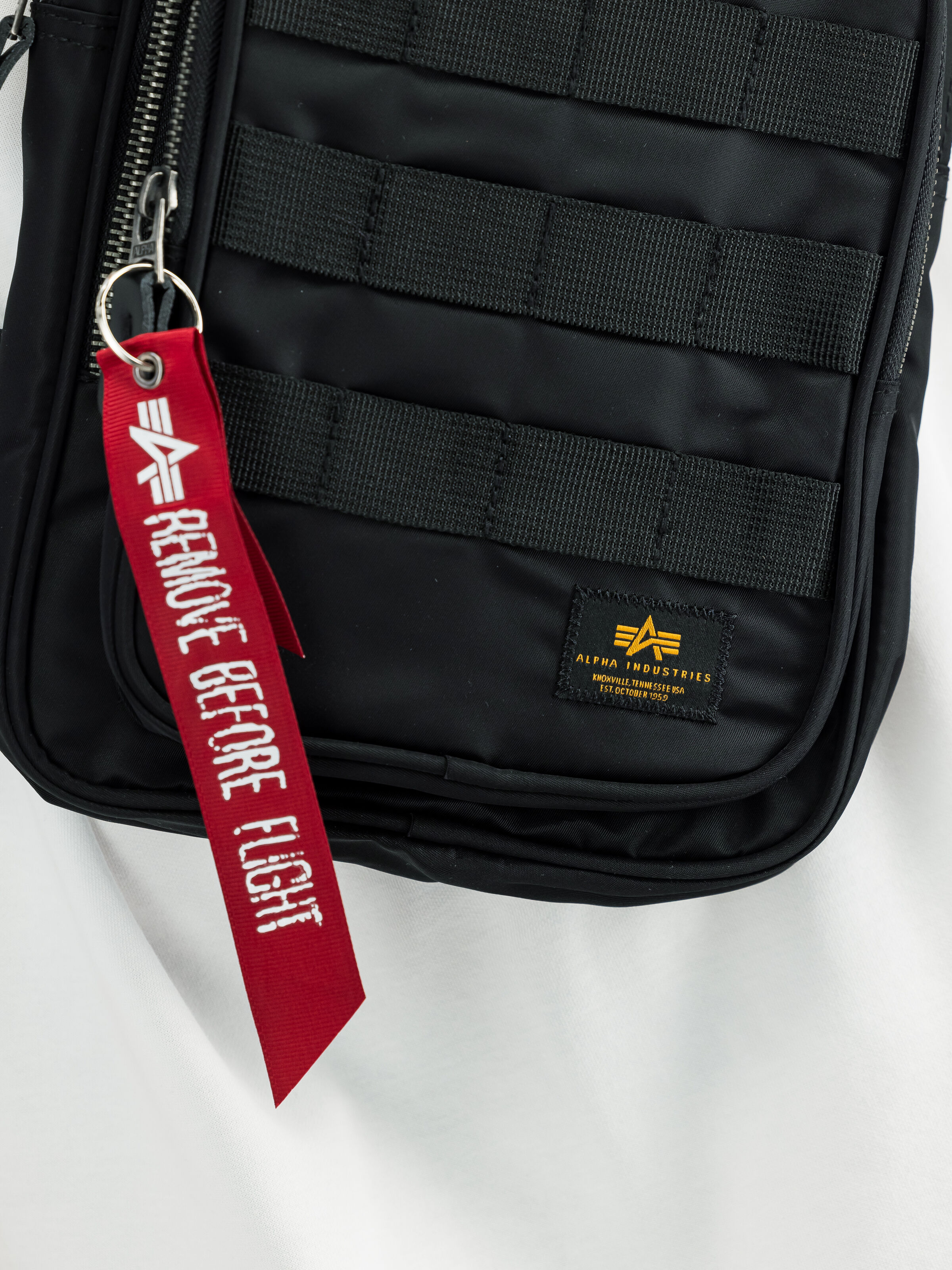 Label Sling Bag black 266944_03_3_detail_00001_219770