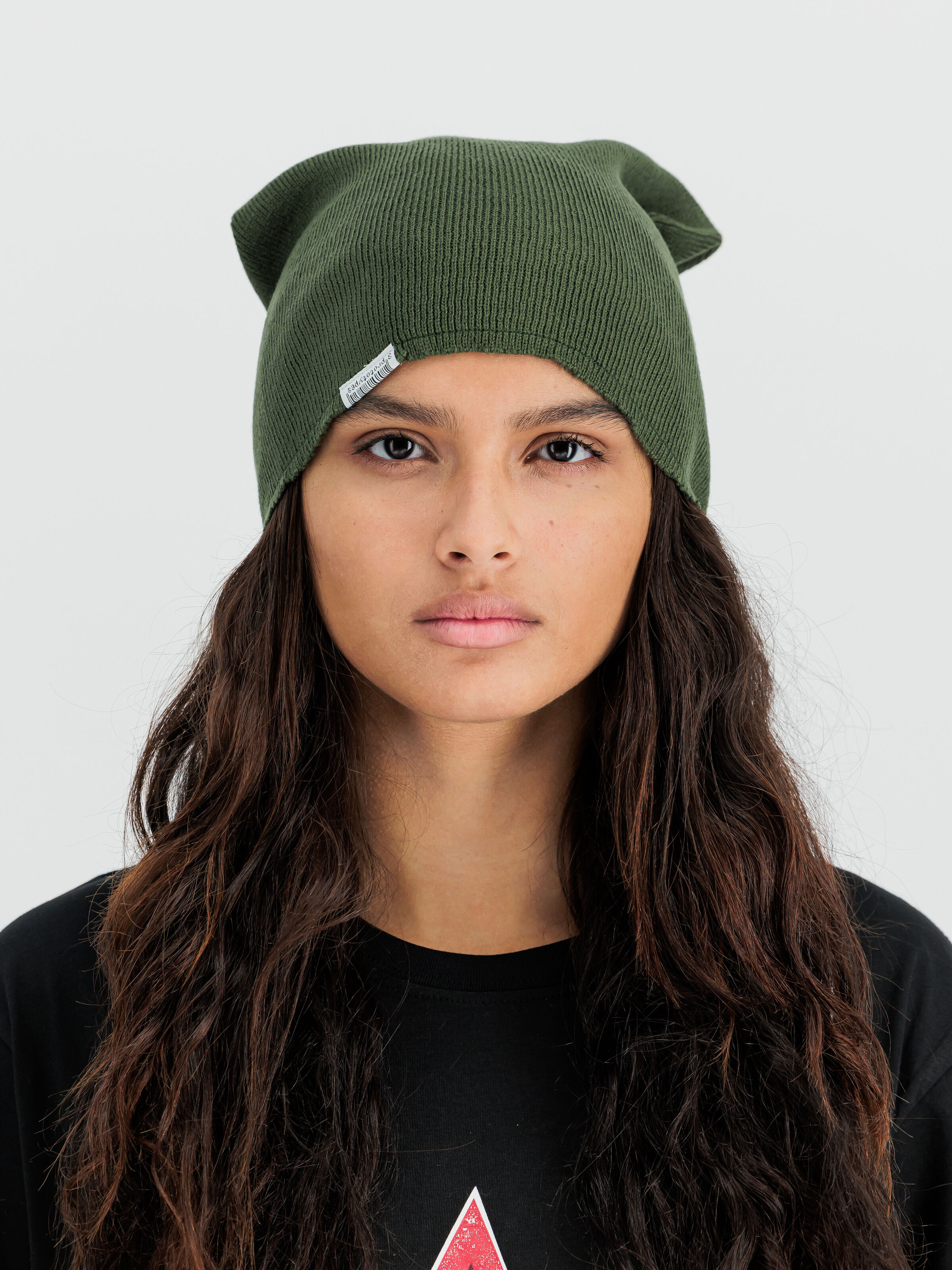 ALPHA x PROTOTYPES Raw Beanie Label dark green 258957_257_2_model_00001_223984
