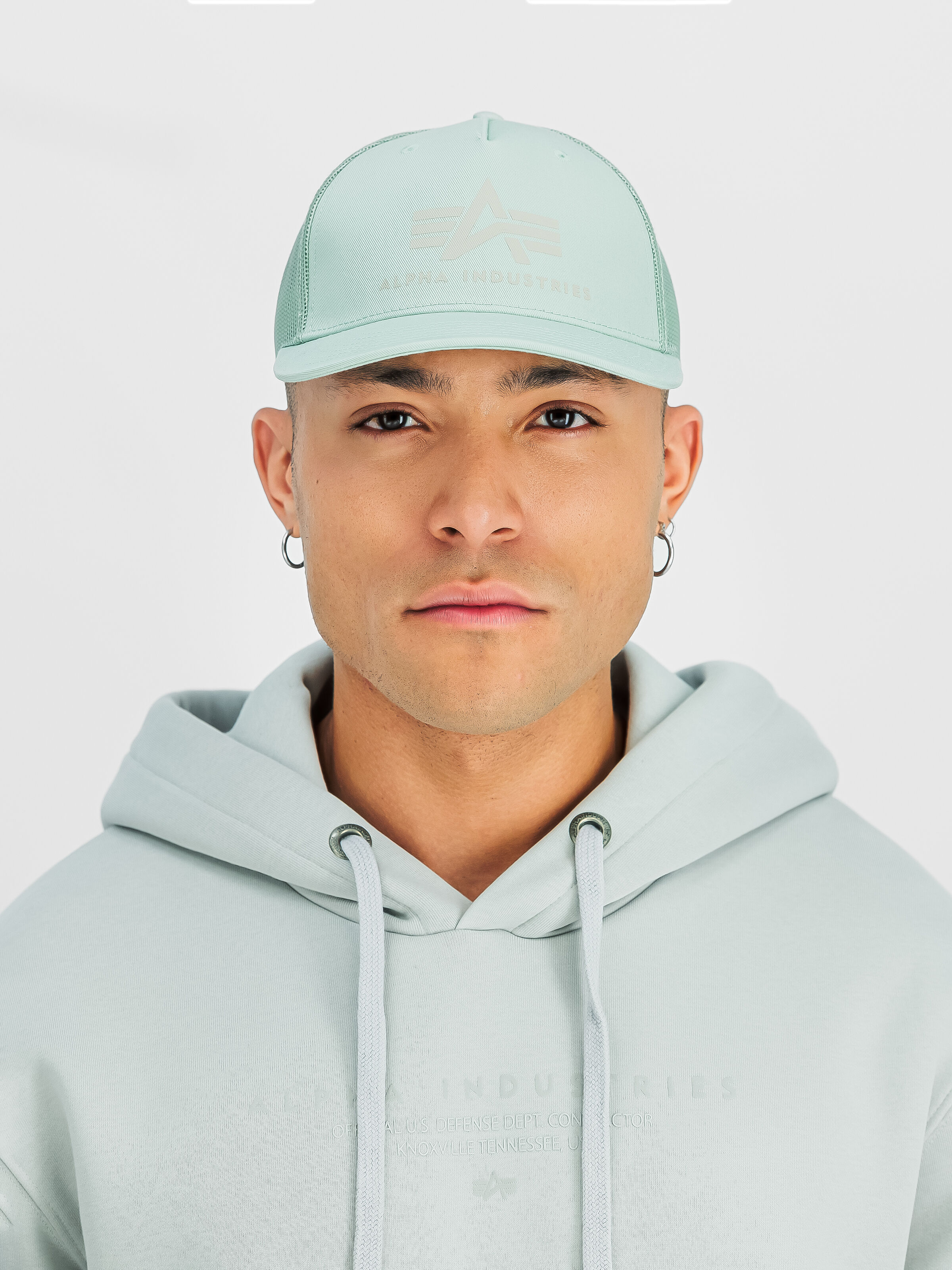 Basic Trucker Cap frost green 186902_30_2_model_00001_211915
