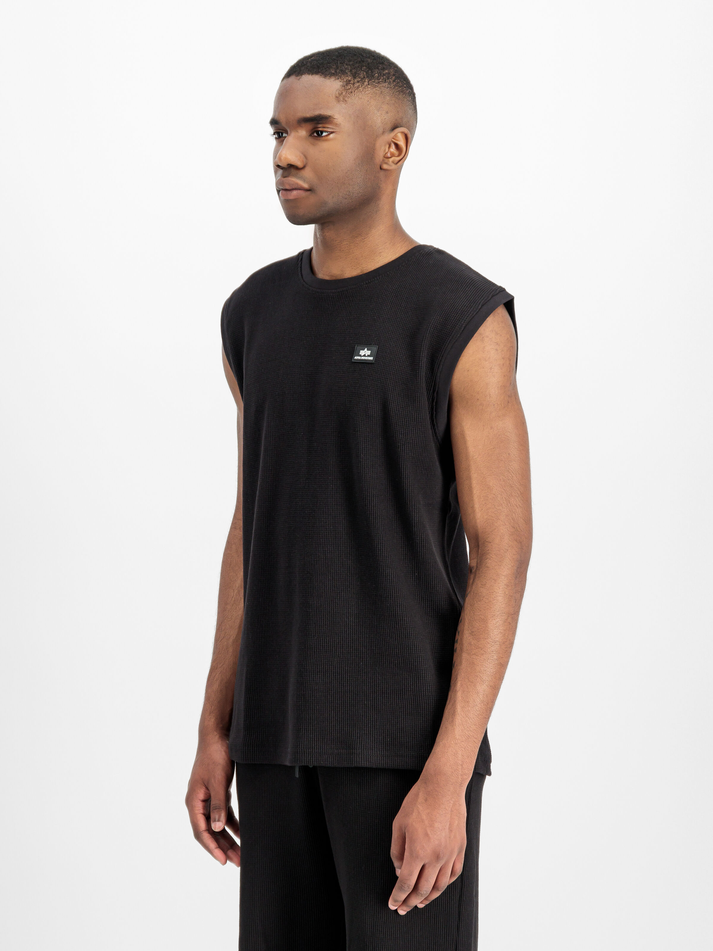 Waffle Small Logo Tank black 266563_03_2_model_00002_226137