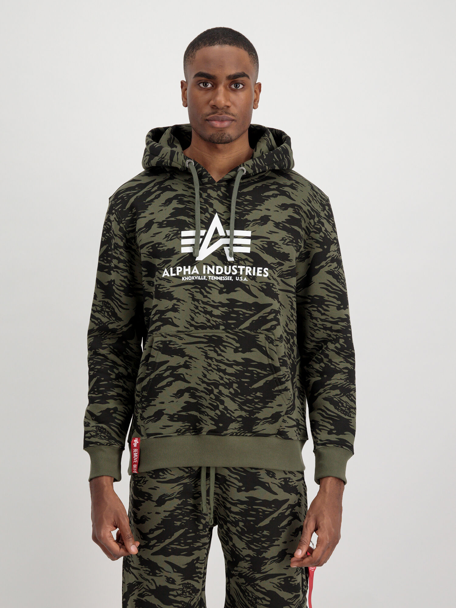 Alpha industries hoodie camo sale