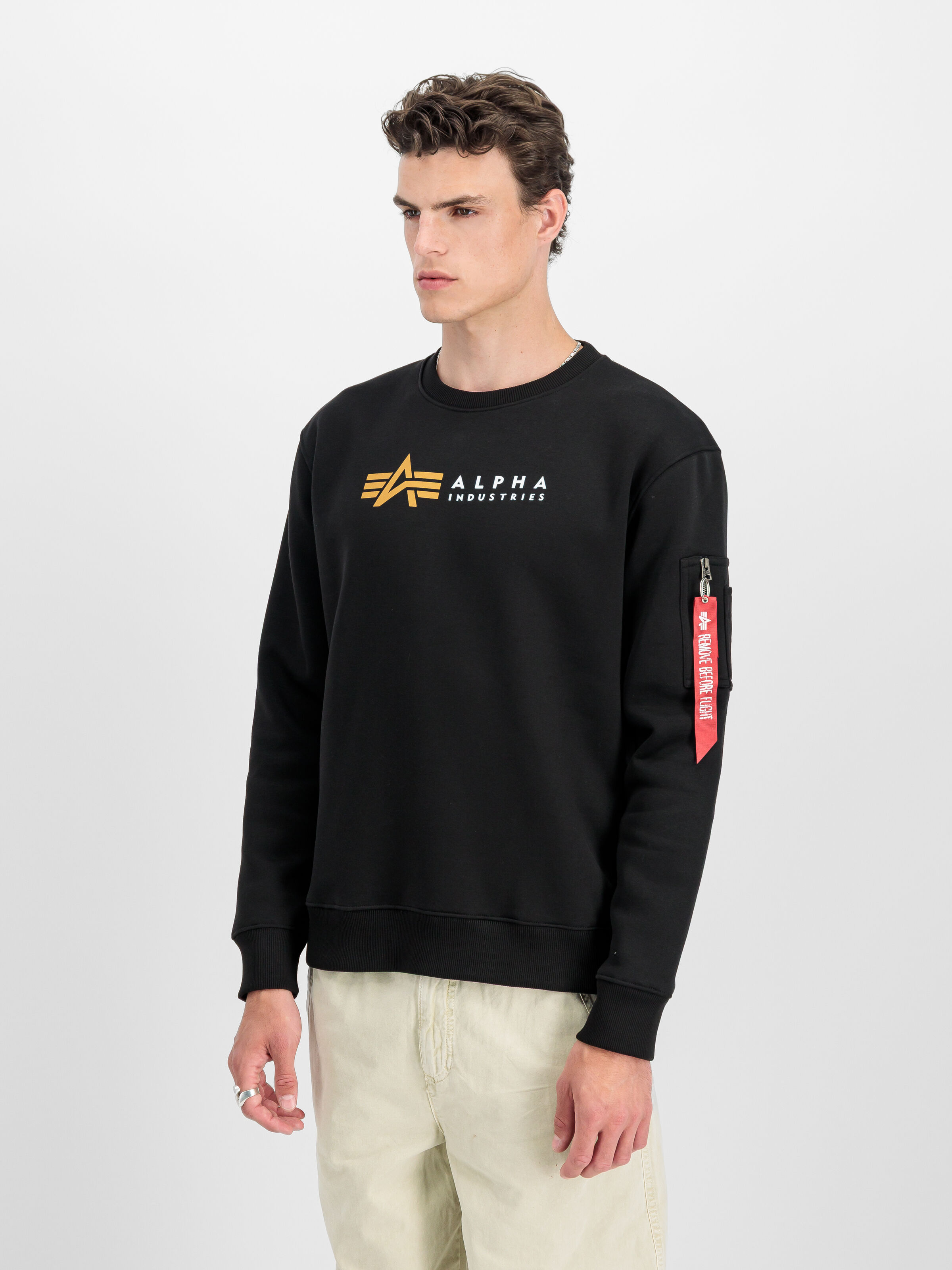 Alpha Label Sweatshirt black 118312_03_2_model_00002_189128