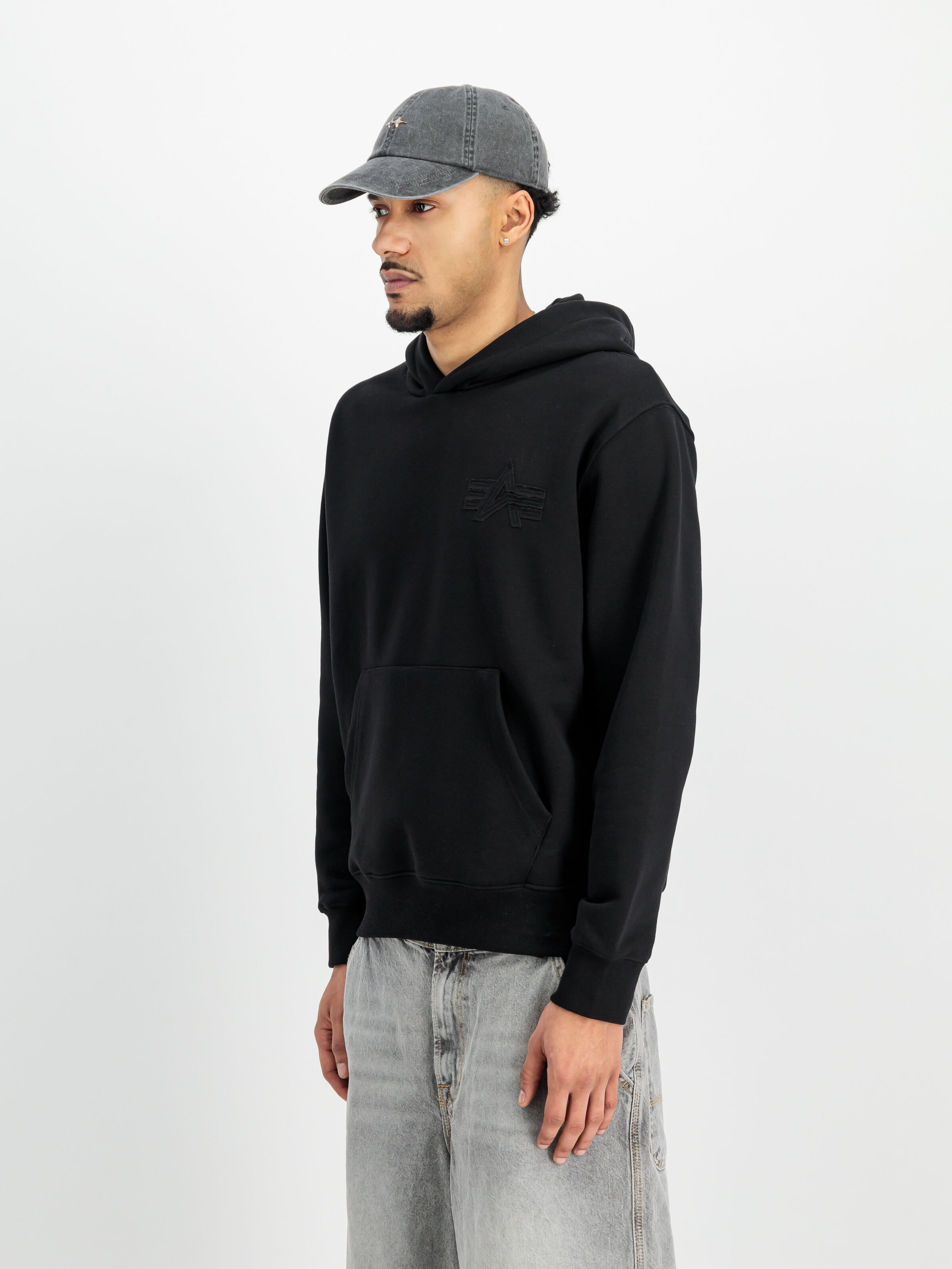 Coach Backprint Hoodie black 156334_03_2_model_00002_151838