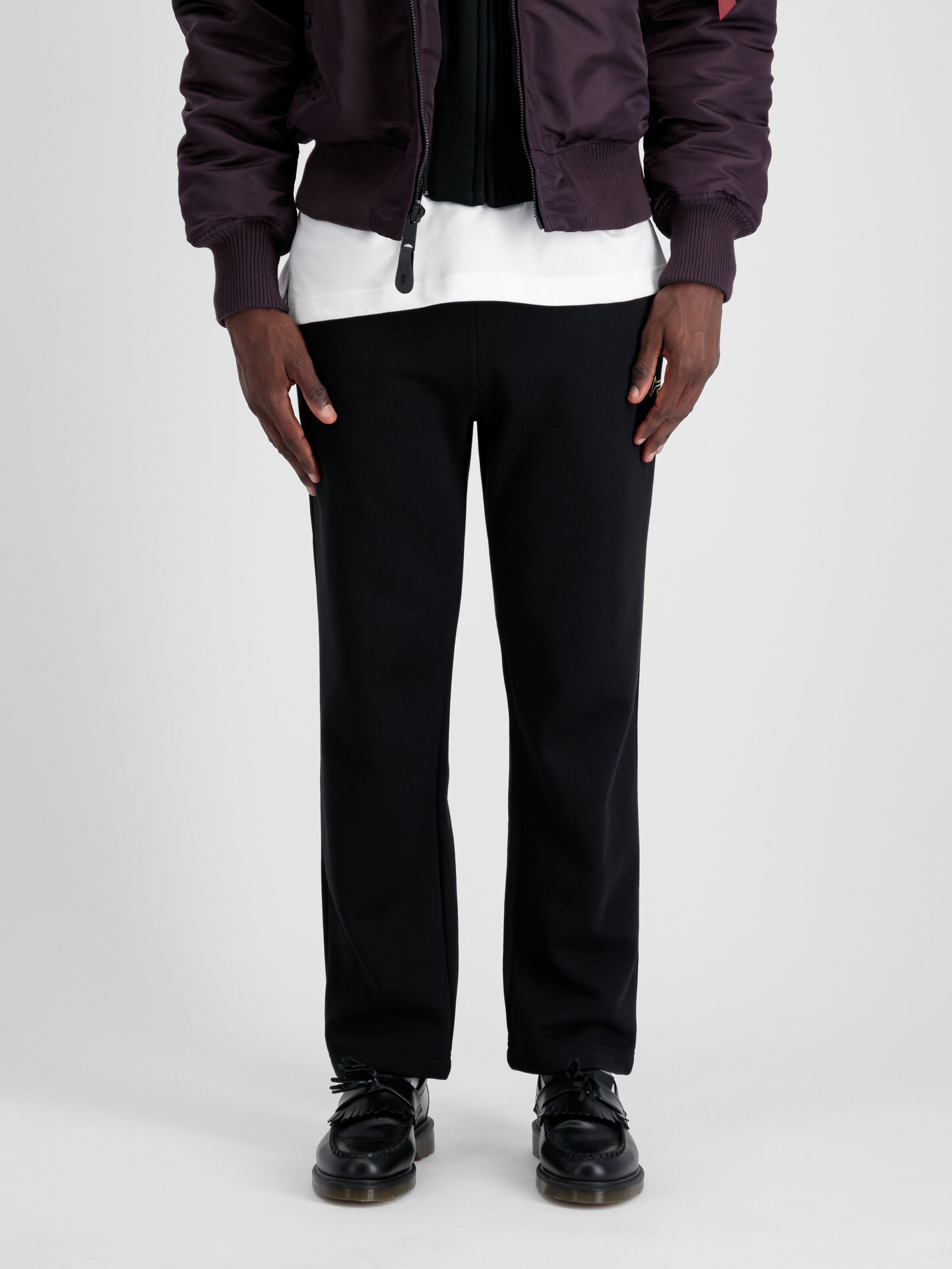 3D Small Logo Jogger black 148364_03_2_model_00003_98361.jpg