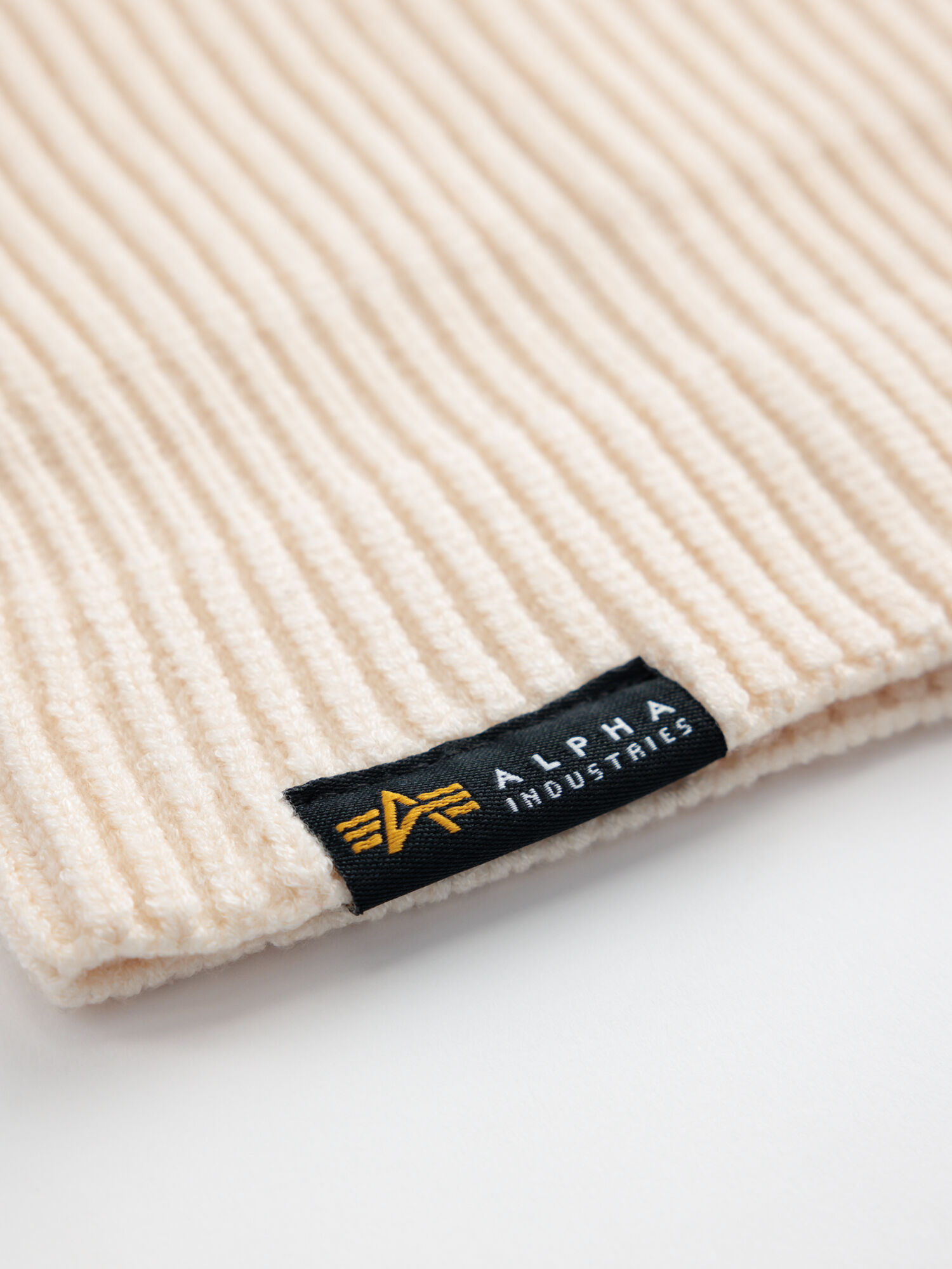 Label Balaclava jet stream white 138901_578_001_alpha_industries_label_balaclava_004_114654