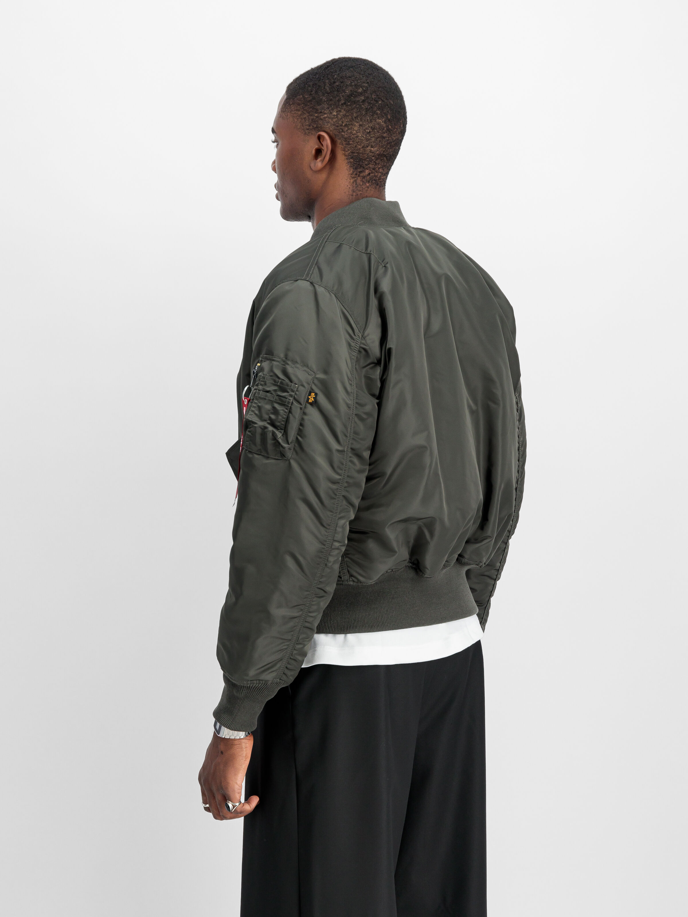MA-1 Heritage Bomber Jacket rep.grey 100101_04_2_model_00004_100942