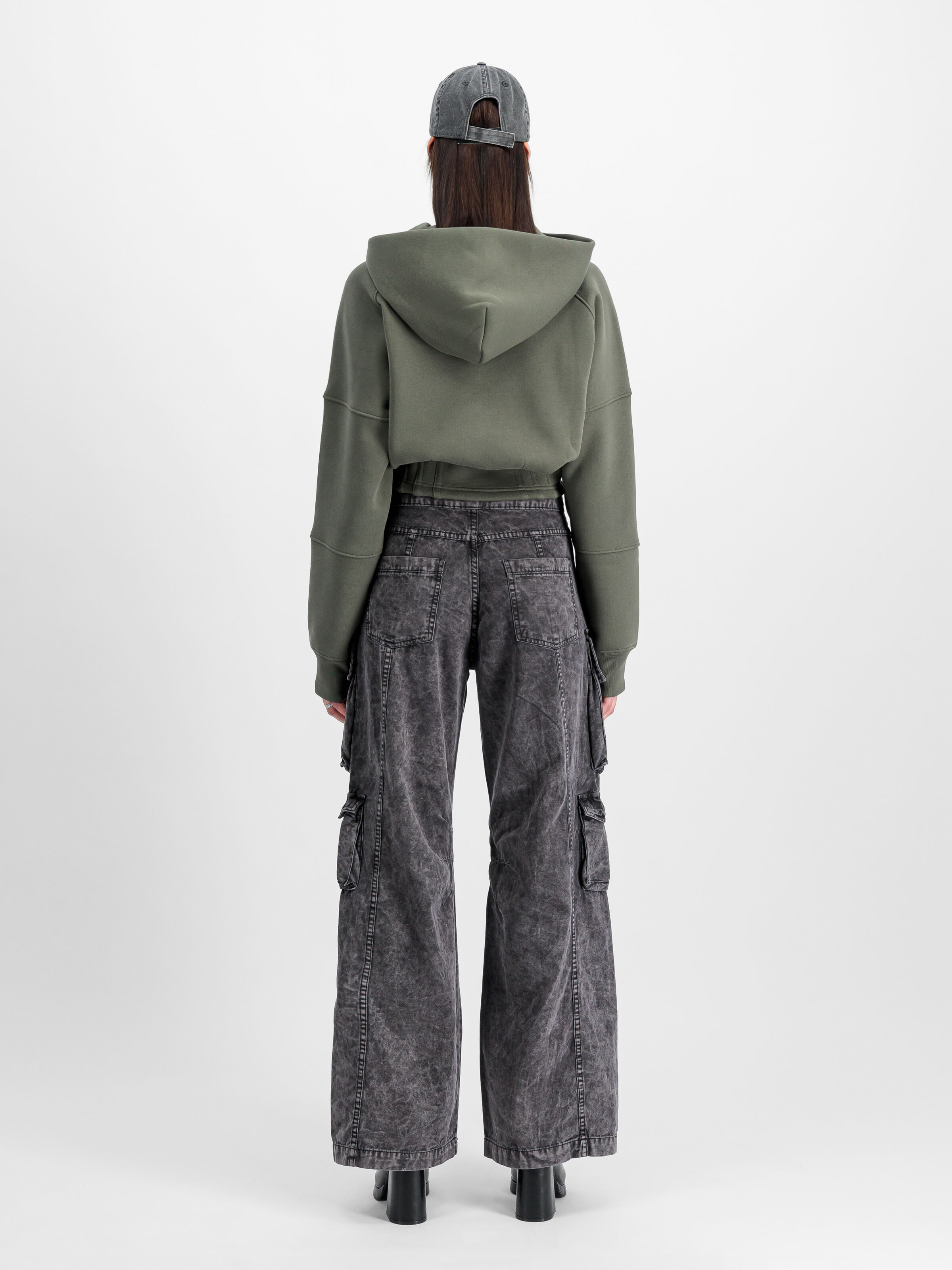 Waisted Hoodie Women dark olive 148041_142_2_model_00002_103812