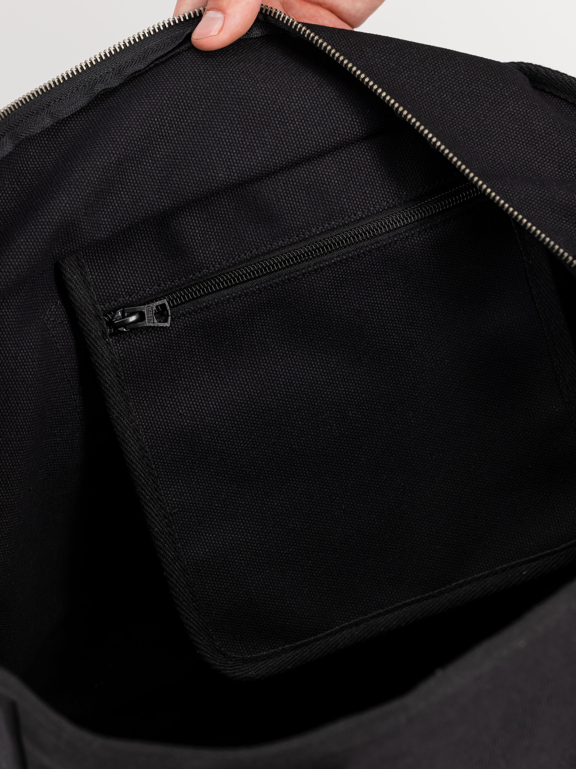 Studio Tote Large Bag black 258948_03_3_detail_00002_172734