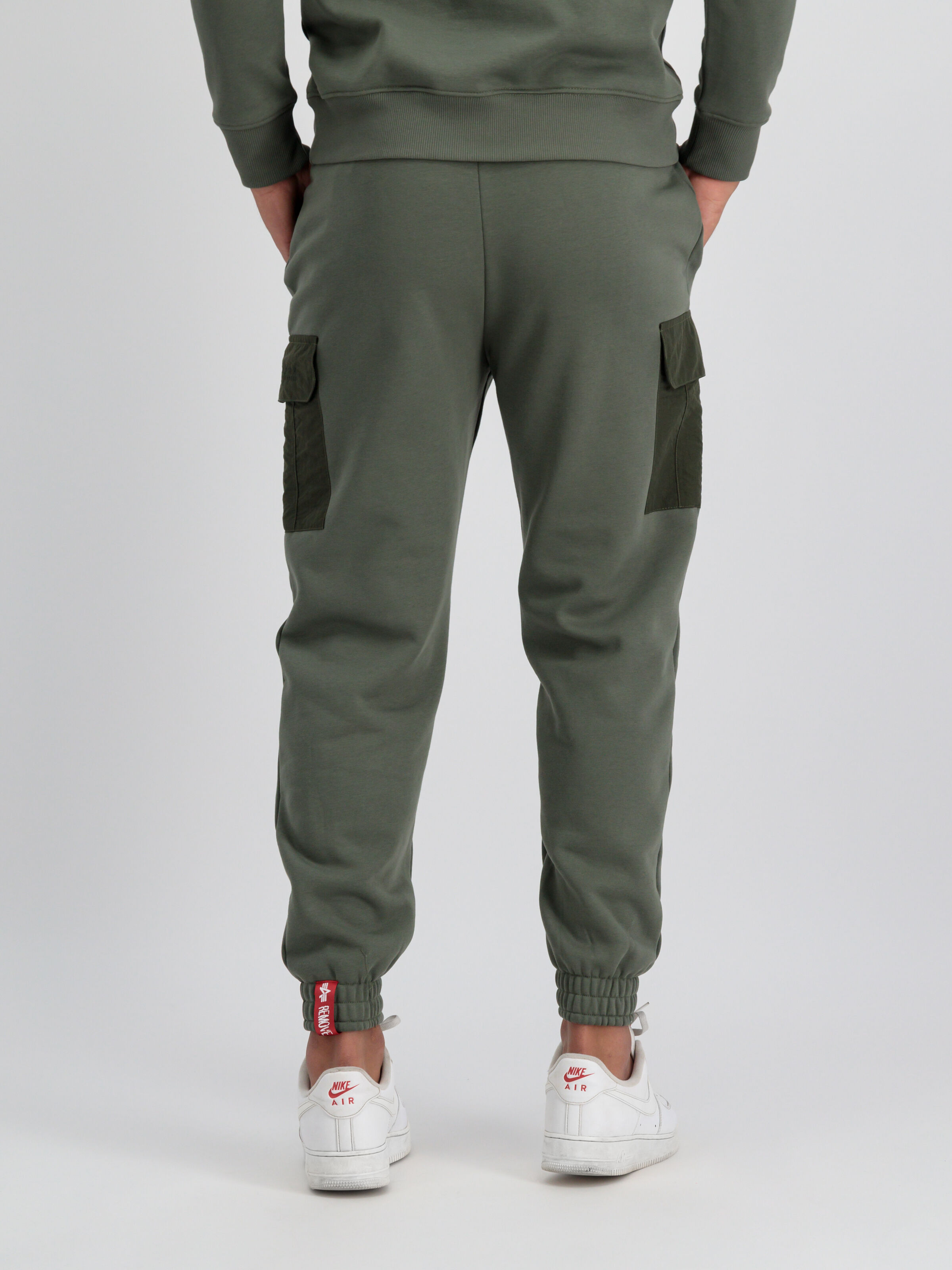108363_142_alpha_industries_sweat_nylon_cargo_jogger_003_182040