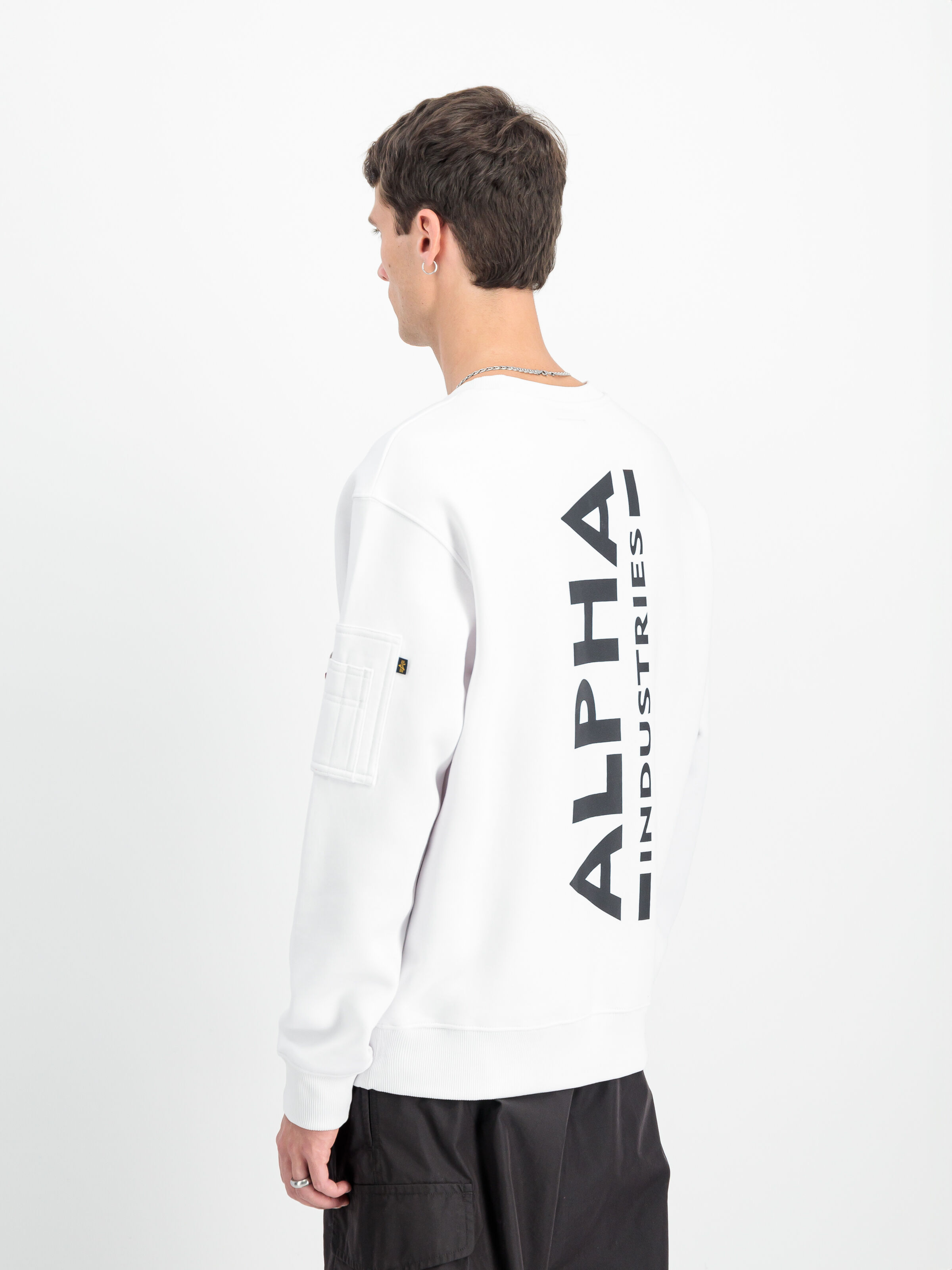 Backprint Sweatshirt white 128305_09_2_model_00004_118549