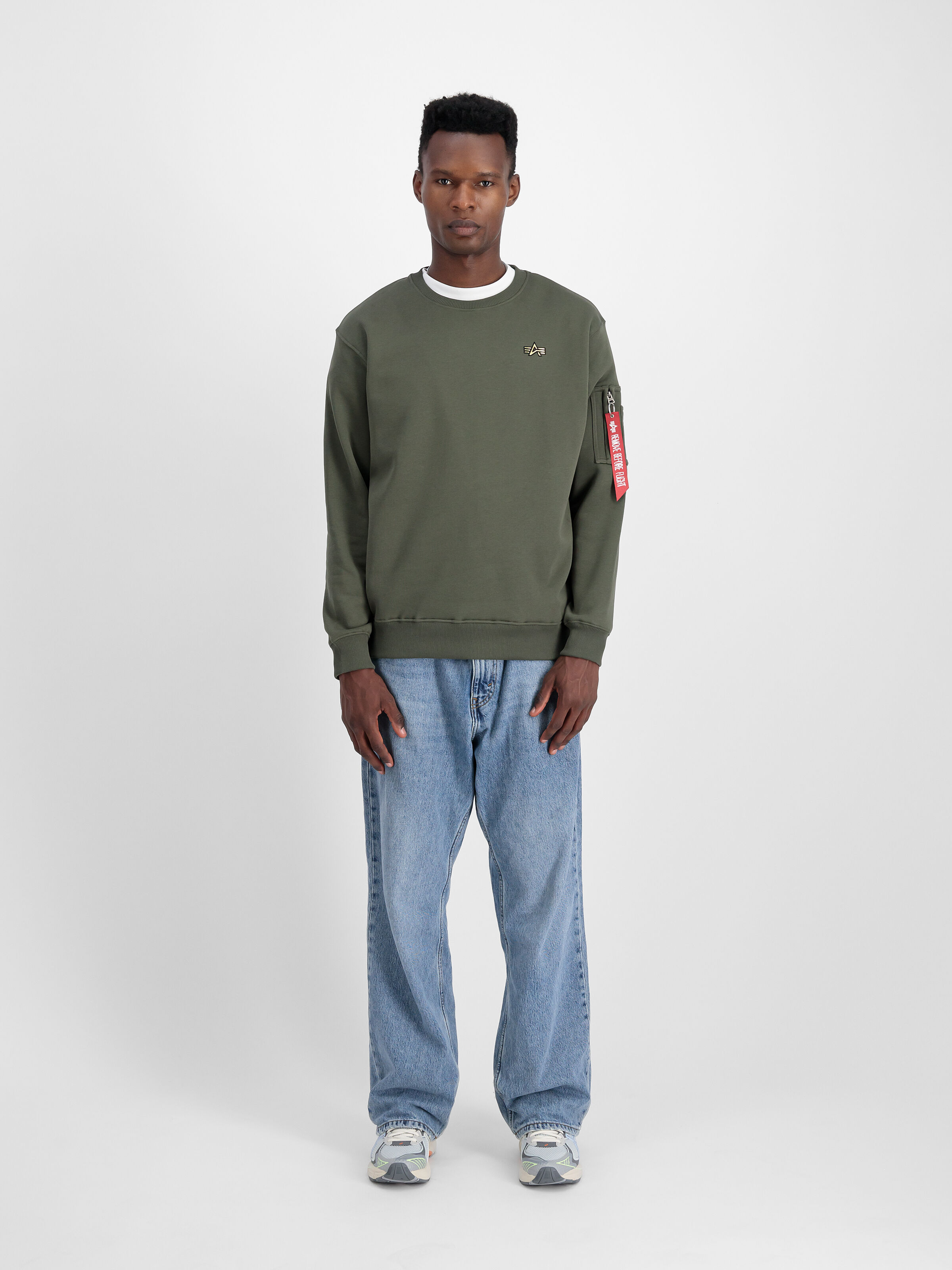 3D Small Logo Sweatshirt dark olive 148309_142_2_model_00001_98573