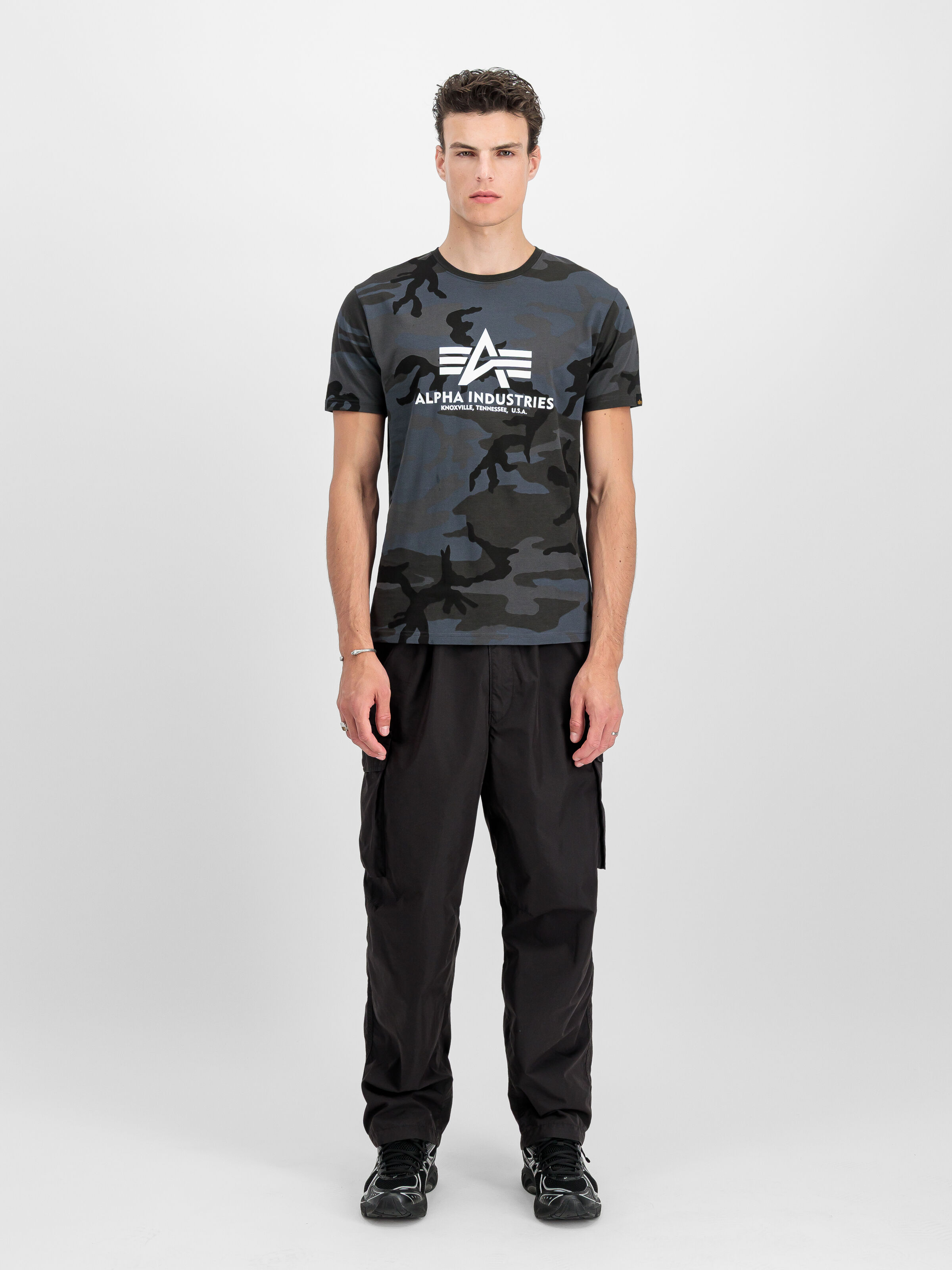 Basic Big Logo Camo T-Shirt black camo 100501C_125_2_model_00001_184145