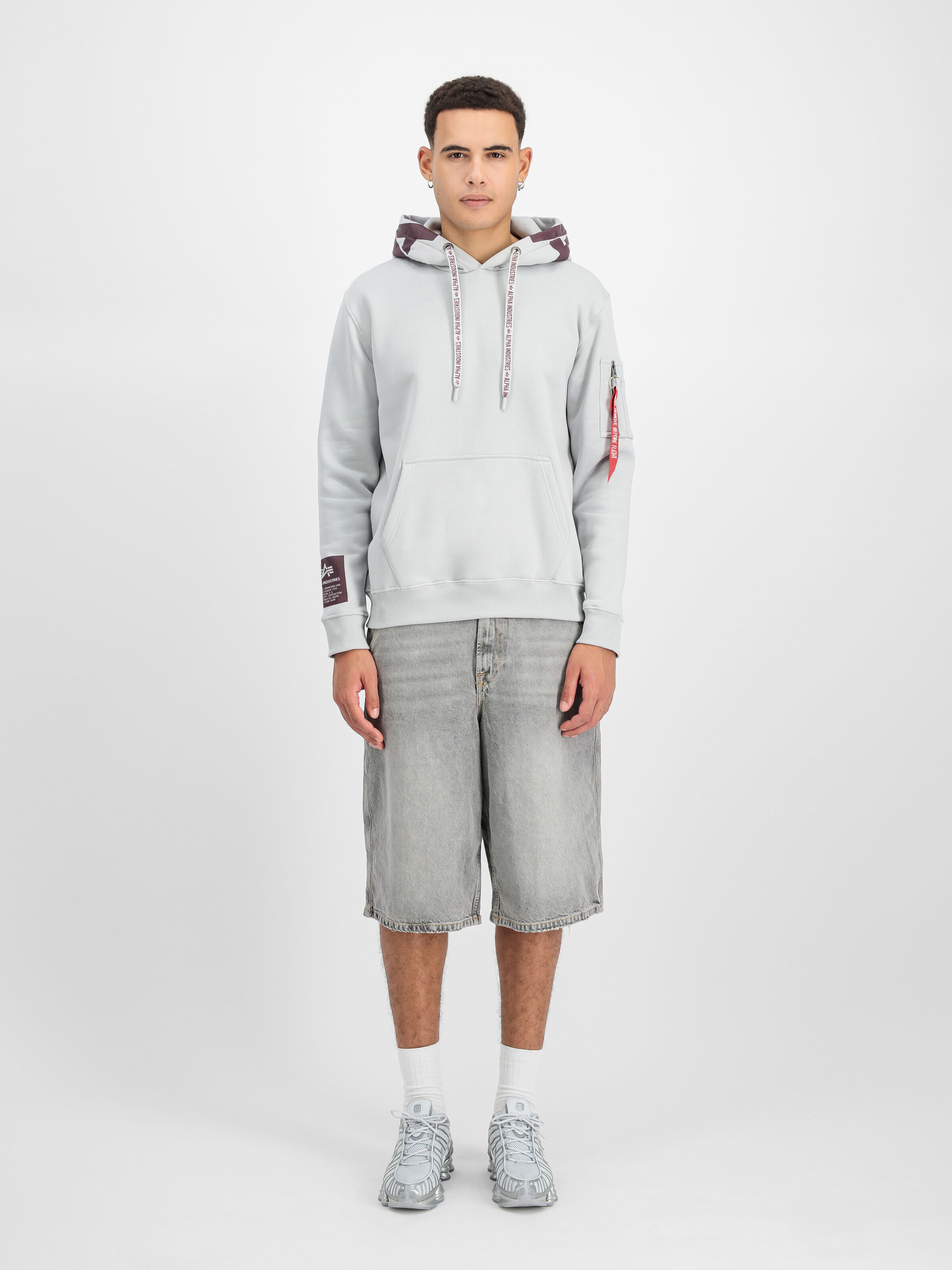 Alpha Hoodie pastel grey 126803_666_2_model_00001_183679