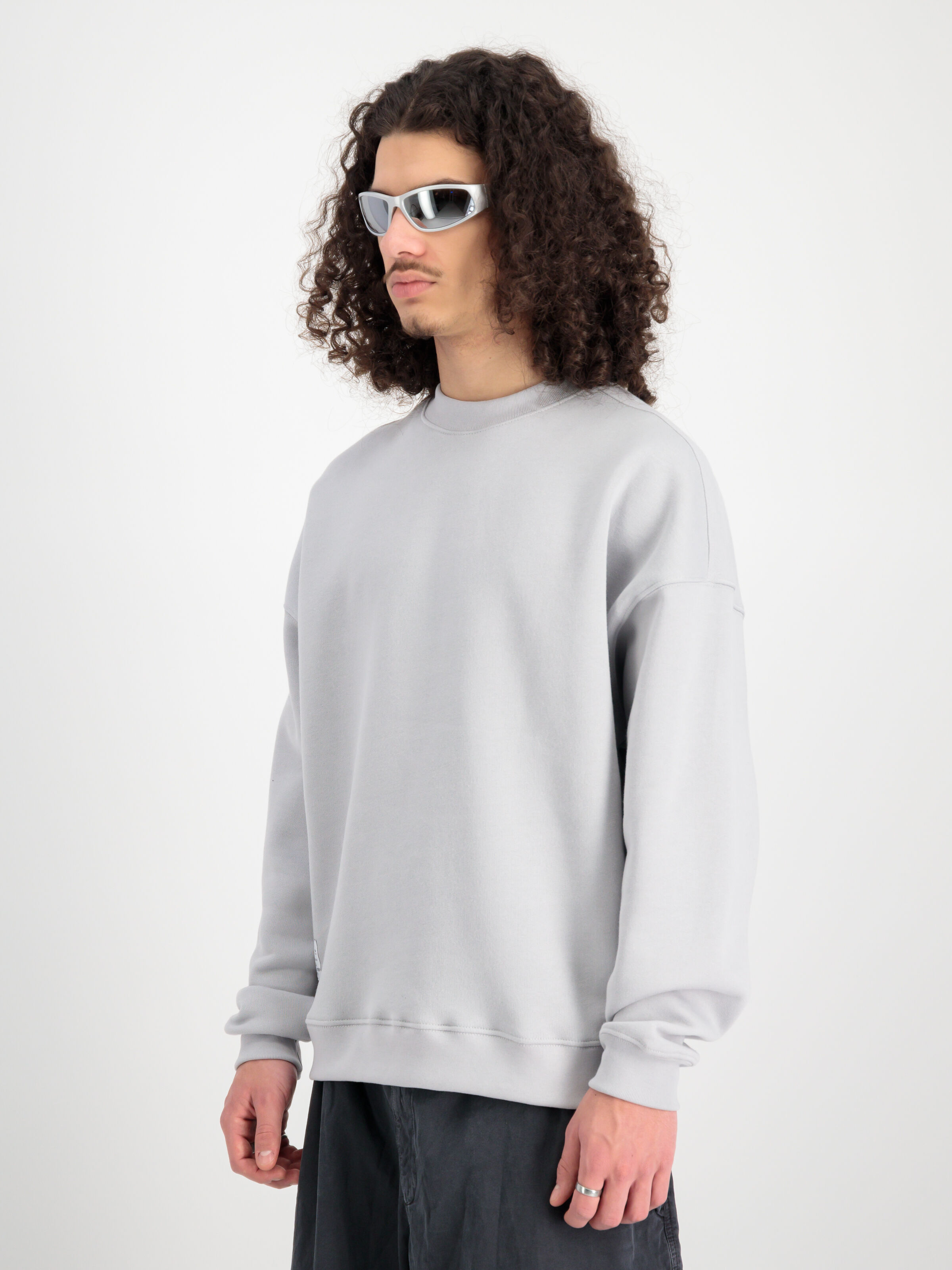 Logo Backprint Sweatshirt pastel grey 146304_666_2_model_00003_99261