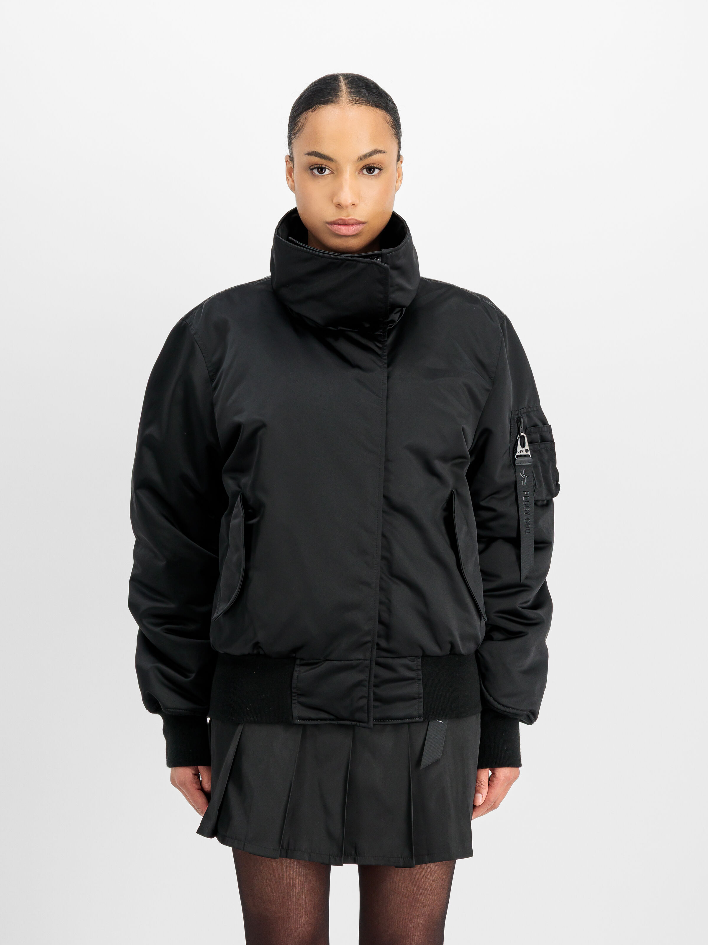 ALPHA x PEGGY GOU Cocoon Bomber Jacket black 258002_03_3_detail_00001_202307