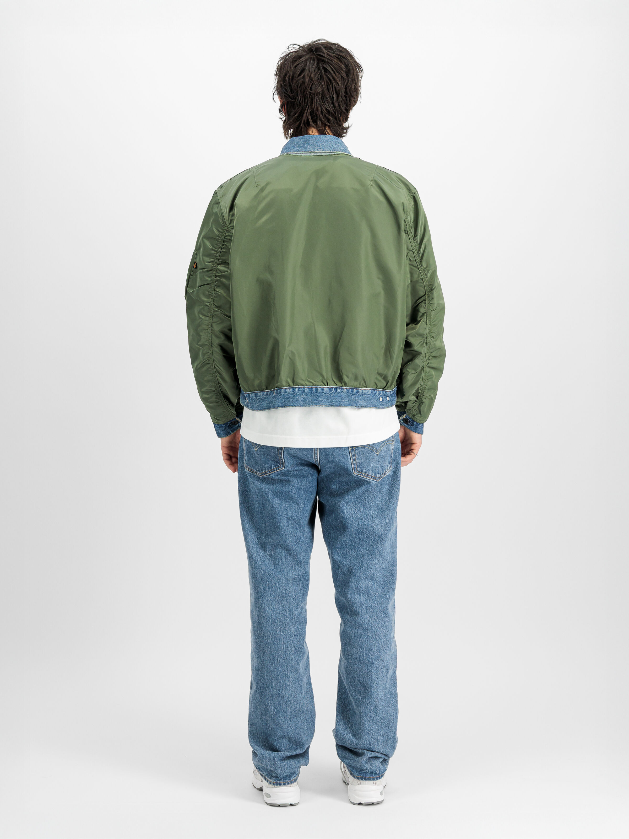 ALPHA x EYE JUNYA WATANABE MA-1 Bomber Jacket sage green/indigo 268171_01_2_model_00002_230619