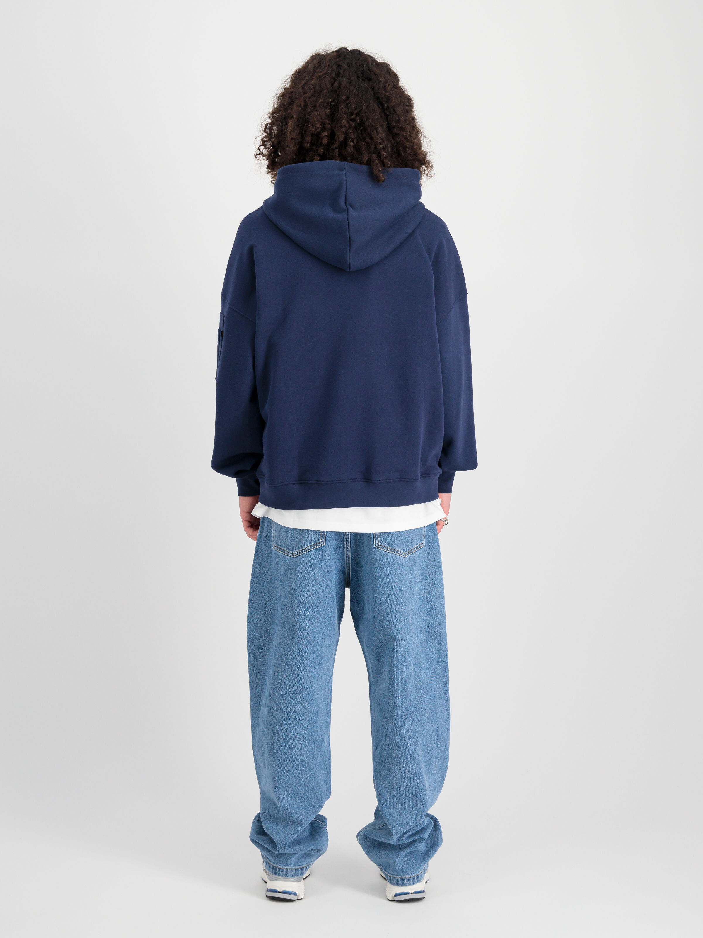 Alpha Essentials Rubber Logo Hoodie ultra navy 146335_697_2_model_00002_99342