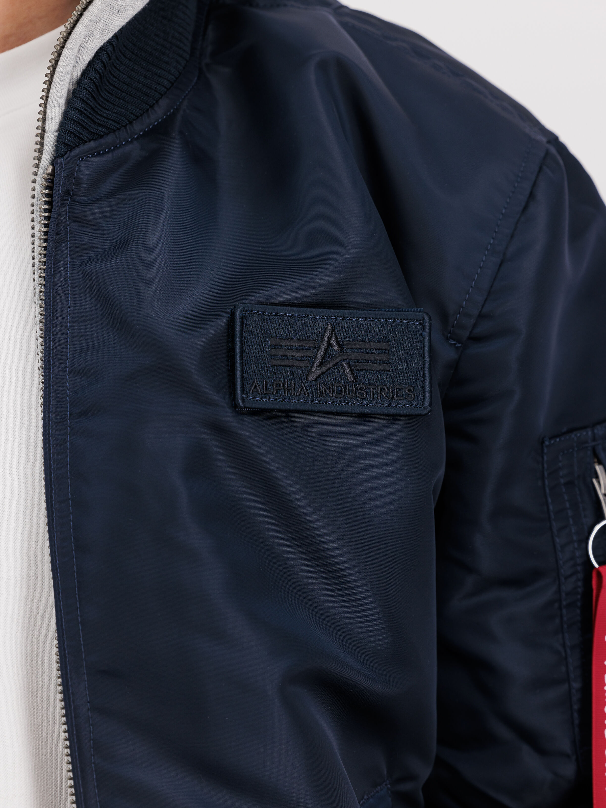 MA-1 D-Tec Hood Bomber Jacket rep.blue 183110_07_3_detail_00001_125511