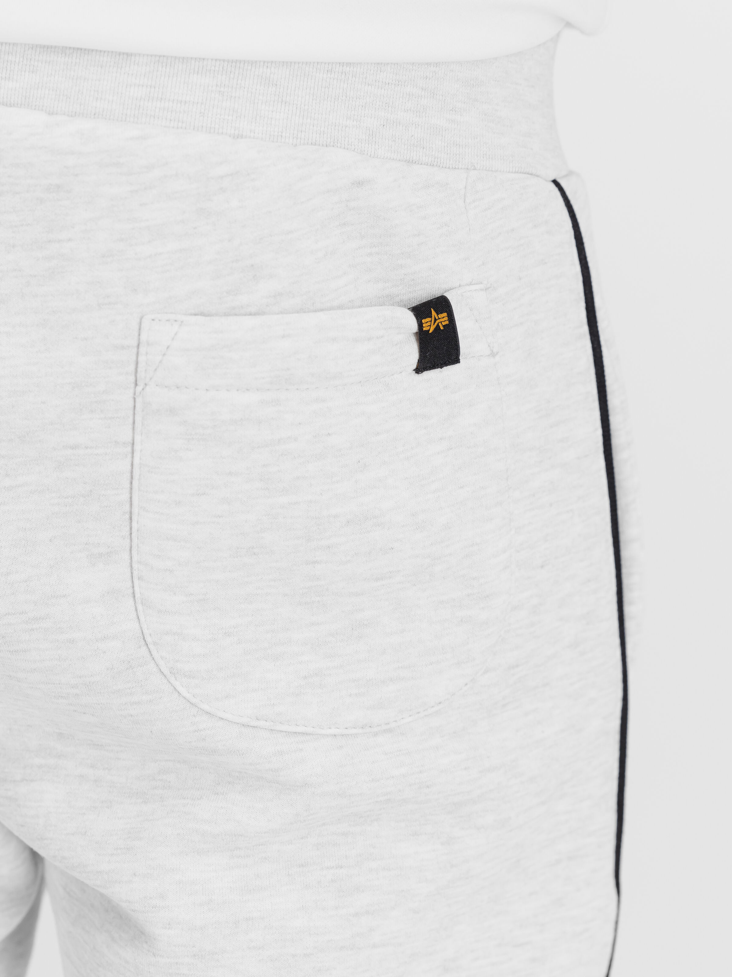 Track Small Logo Jogger pastel grey melange 156374_752_3_detail_00002_152274