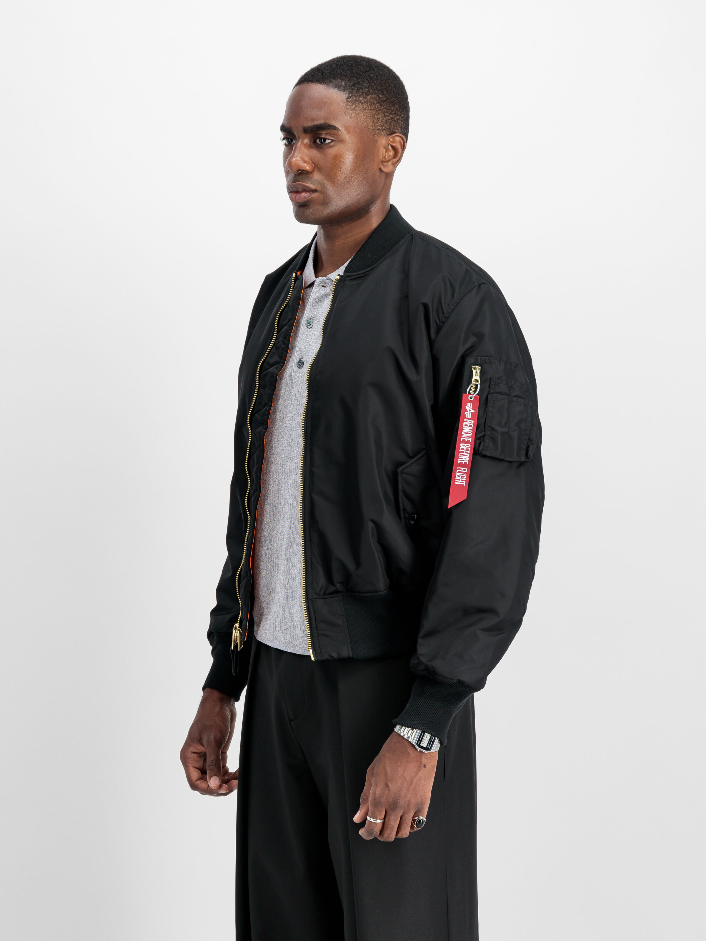 MA-1 Heritage Bomber Jacket black 100101_03_2_model_00003_100911