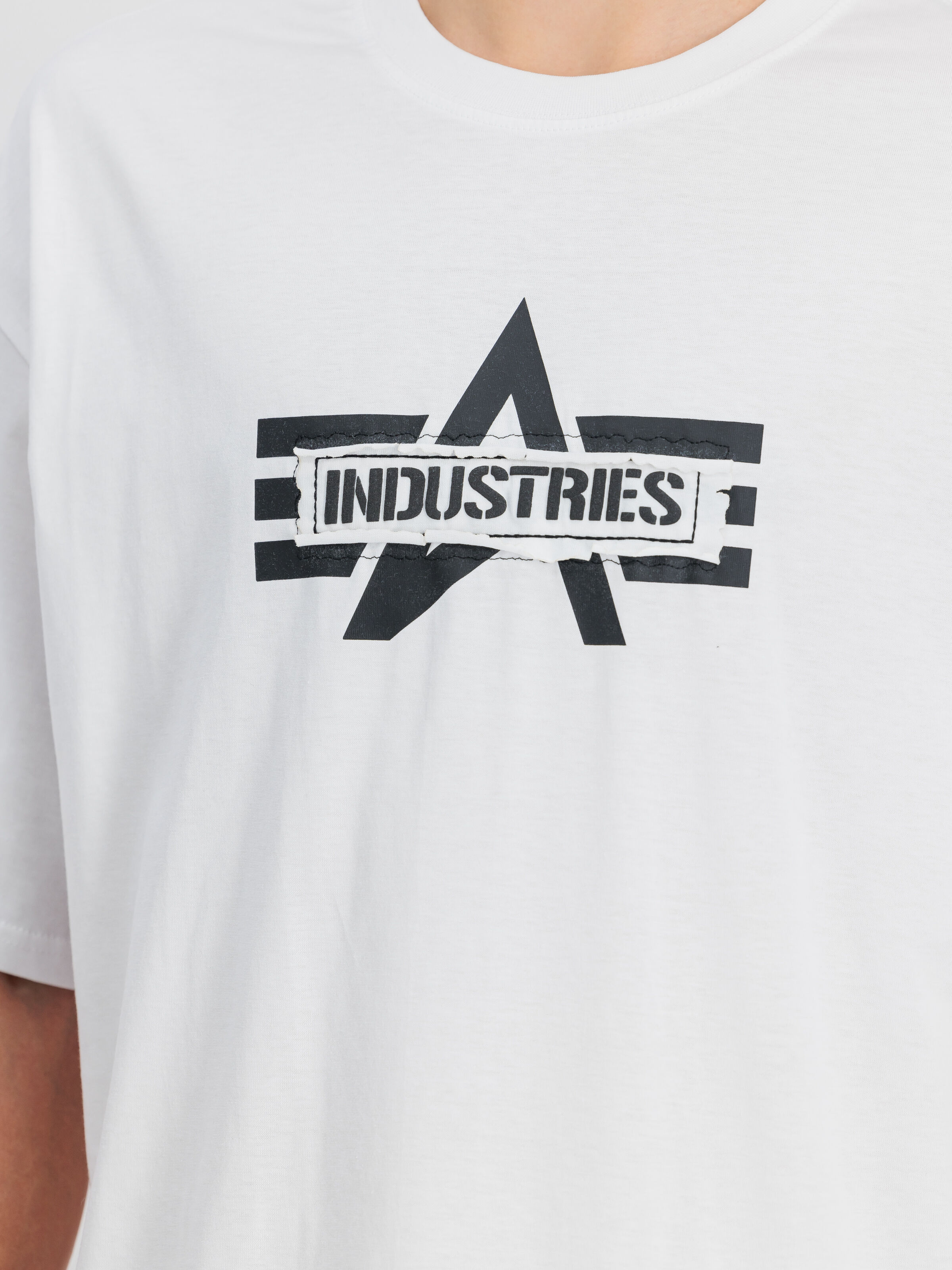 Logo Edge T-Shirt white 148507_09_3_detail_00001_108077