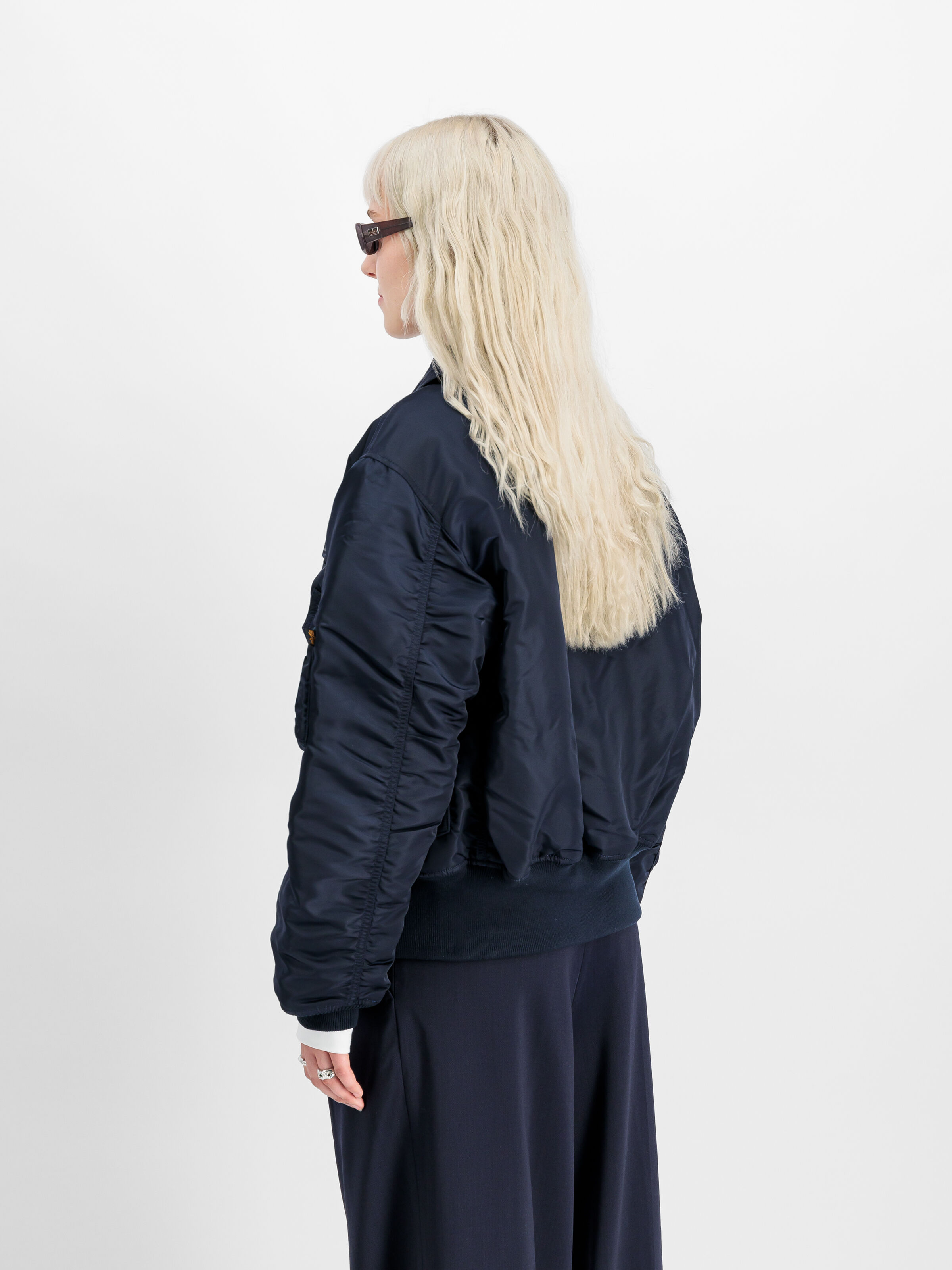 CWU-45 Heritage Bomber Jacket rep.blue 100102_07_2_model_00004_102161