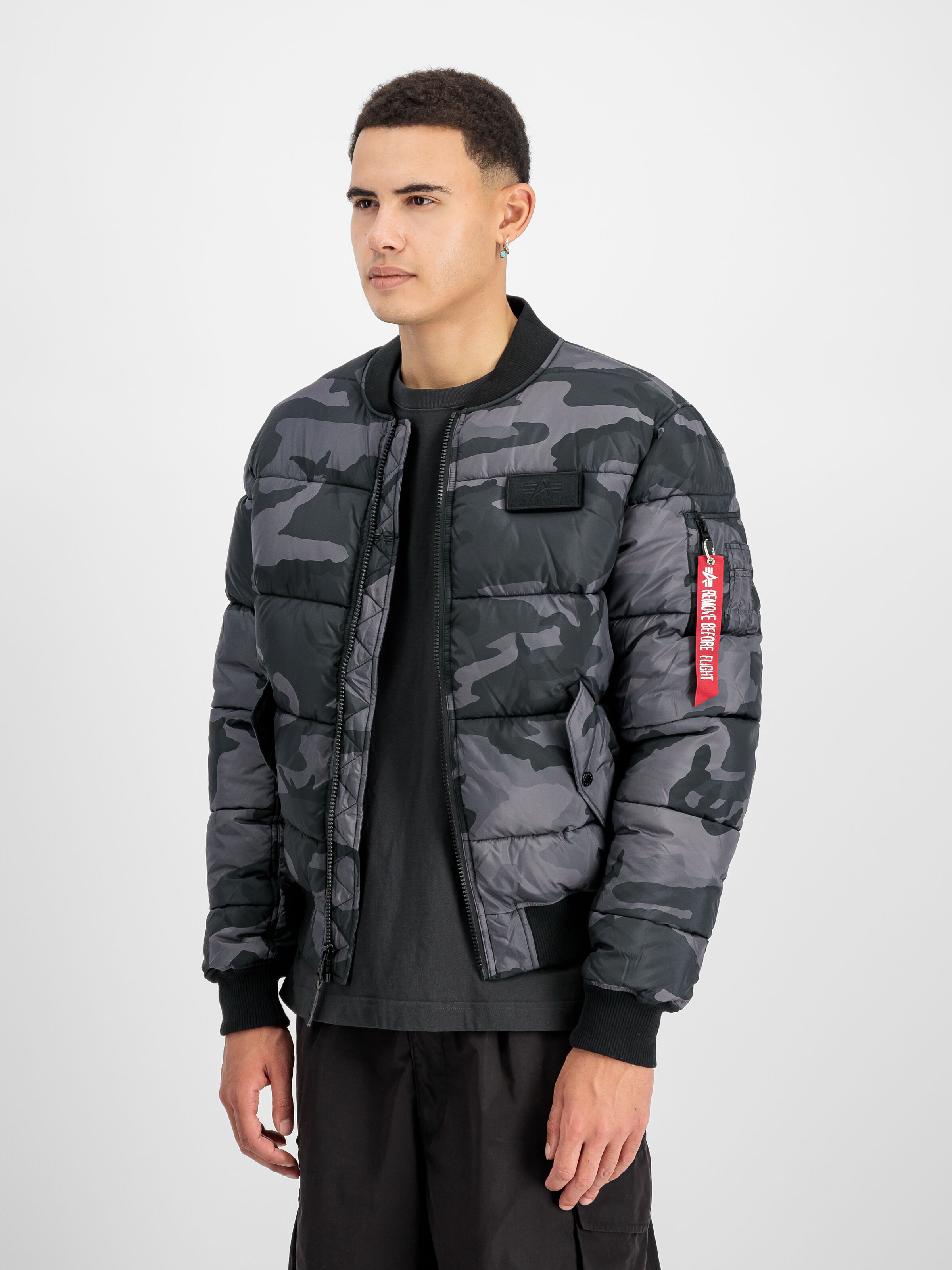MA-1 Puffer Bomber Camo Bomber Jacket black camo 138116C_125_2_model_00002_183661