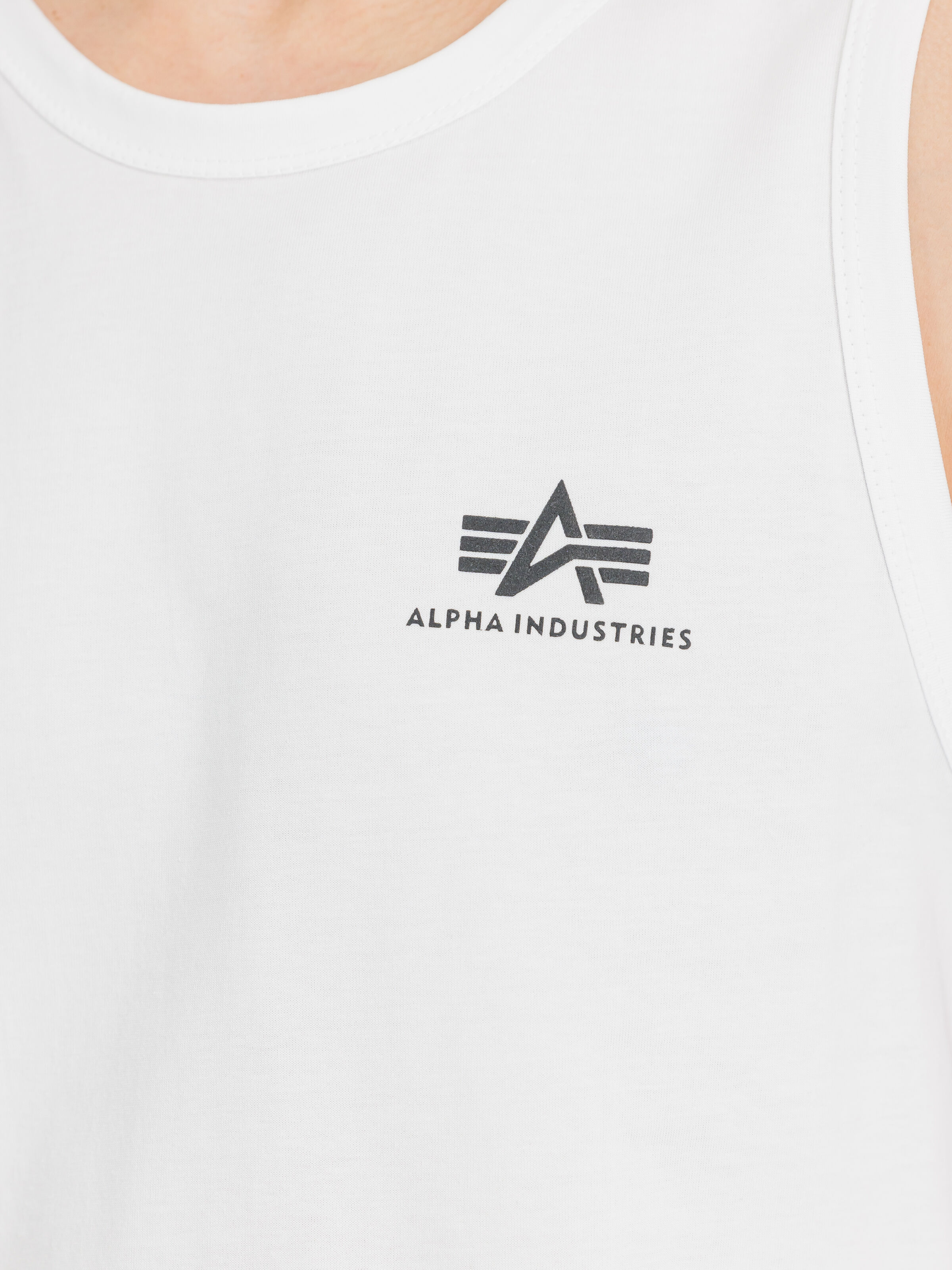 Basic Small Logo Tank white 196541_09_3_detail_00001_155437