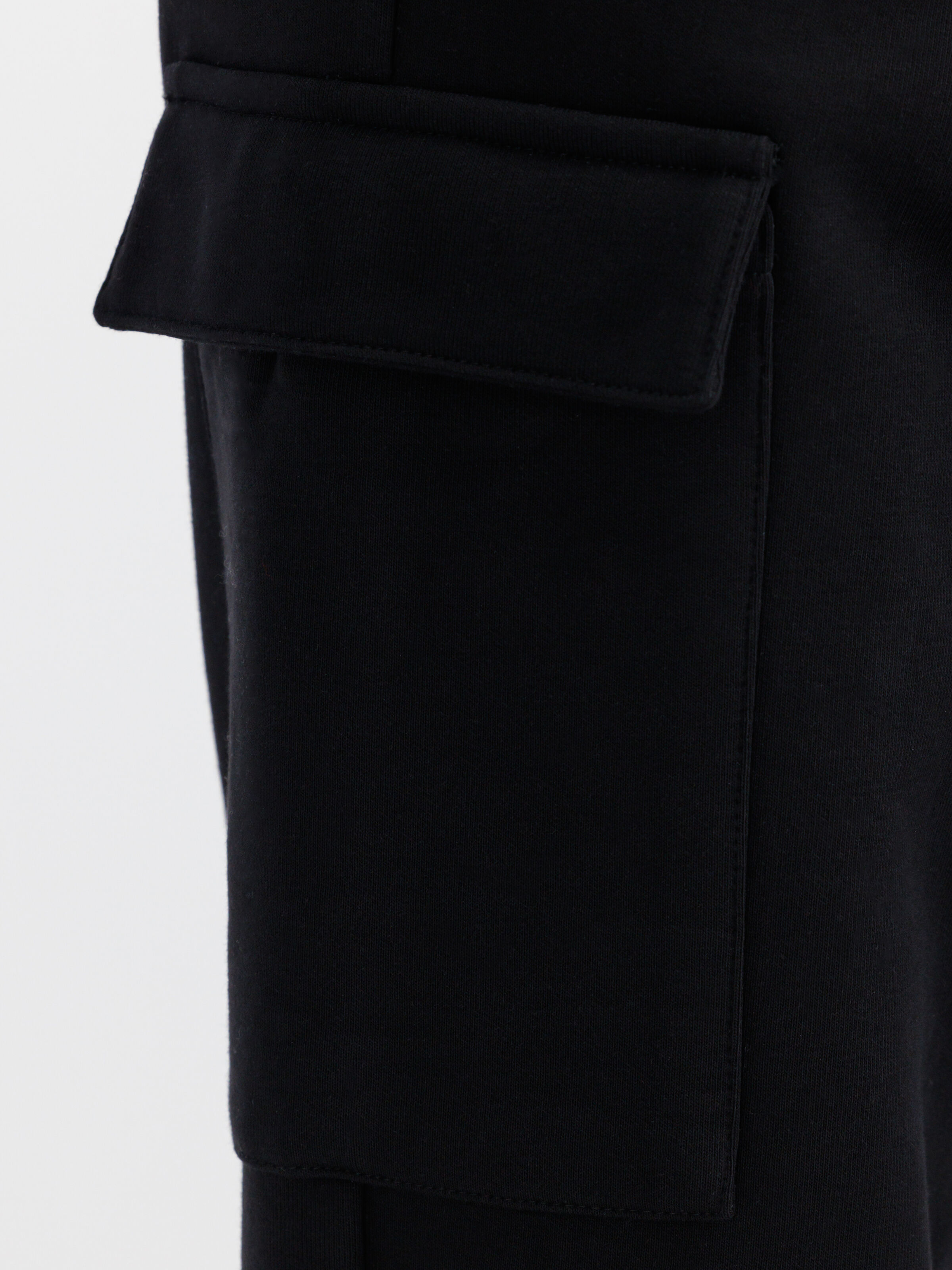 Embroidery Women Jogger black 138052_03_alpha_industries_emb_jogger_wmn_007_208823