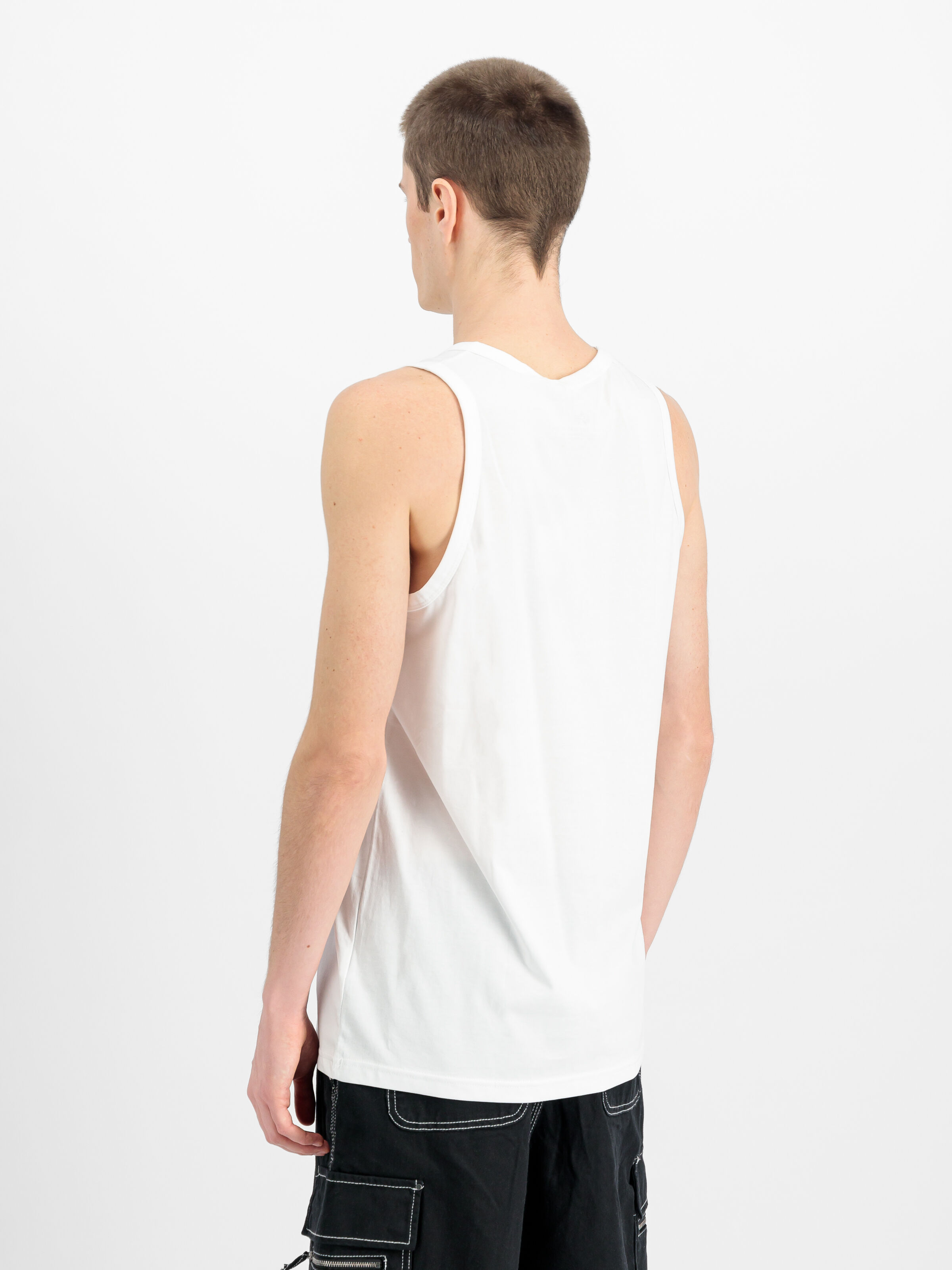 Basic Mid Logo Tank white 126566_09_2_model_00003_154796