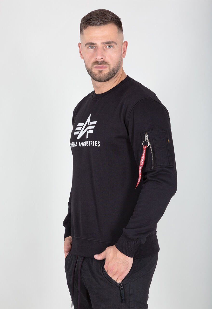3D Logo II Sweatshirt black 118311_03_alpha_industries_3D_logo_sweater_II_001_124328.jpg