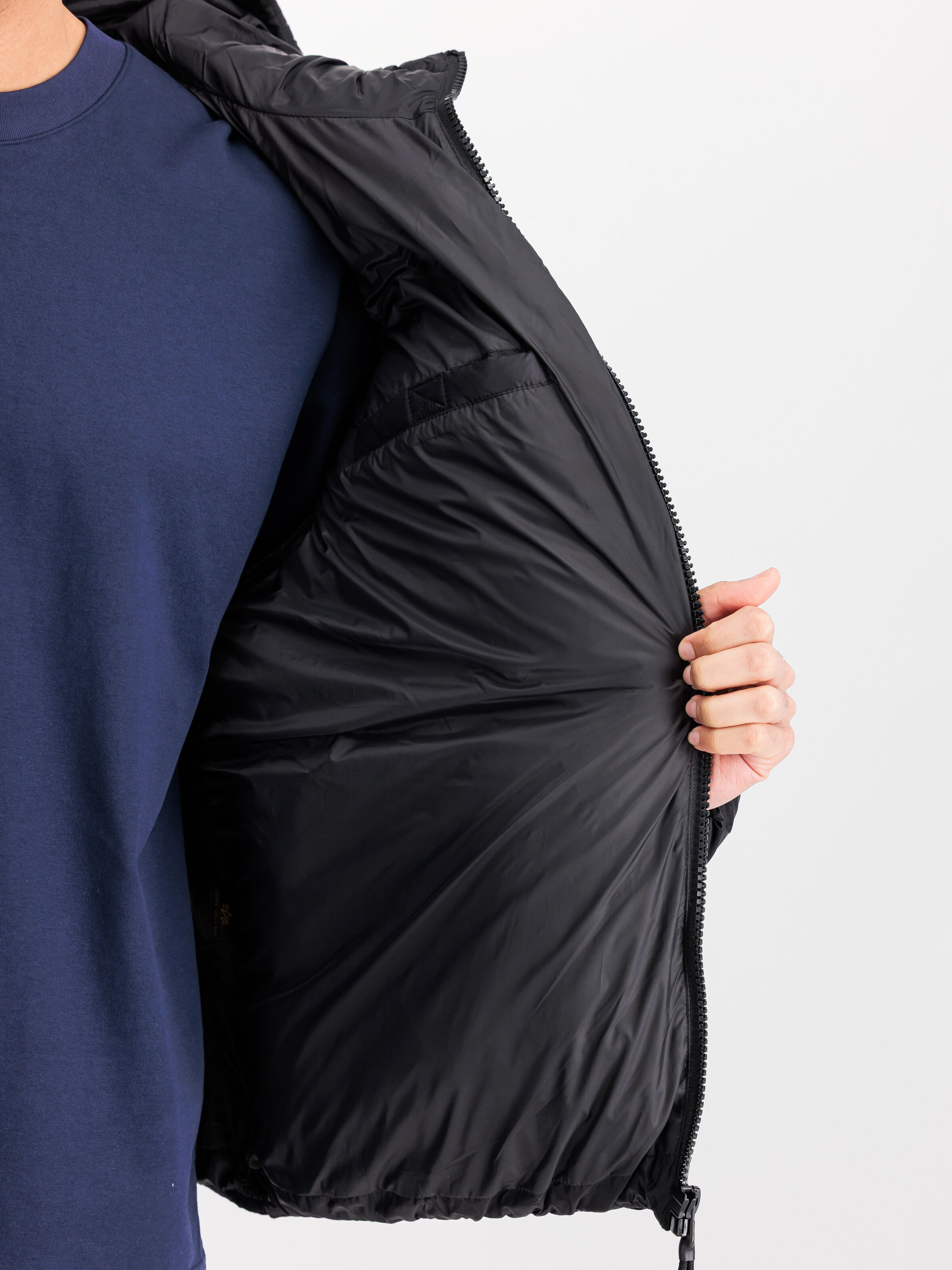 Cloud Puffer Bomber Winter Jacket black 148130_03_3_detail_00002_164304