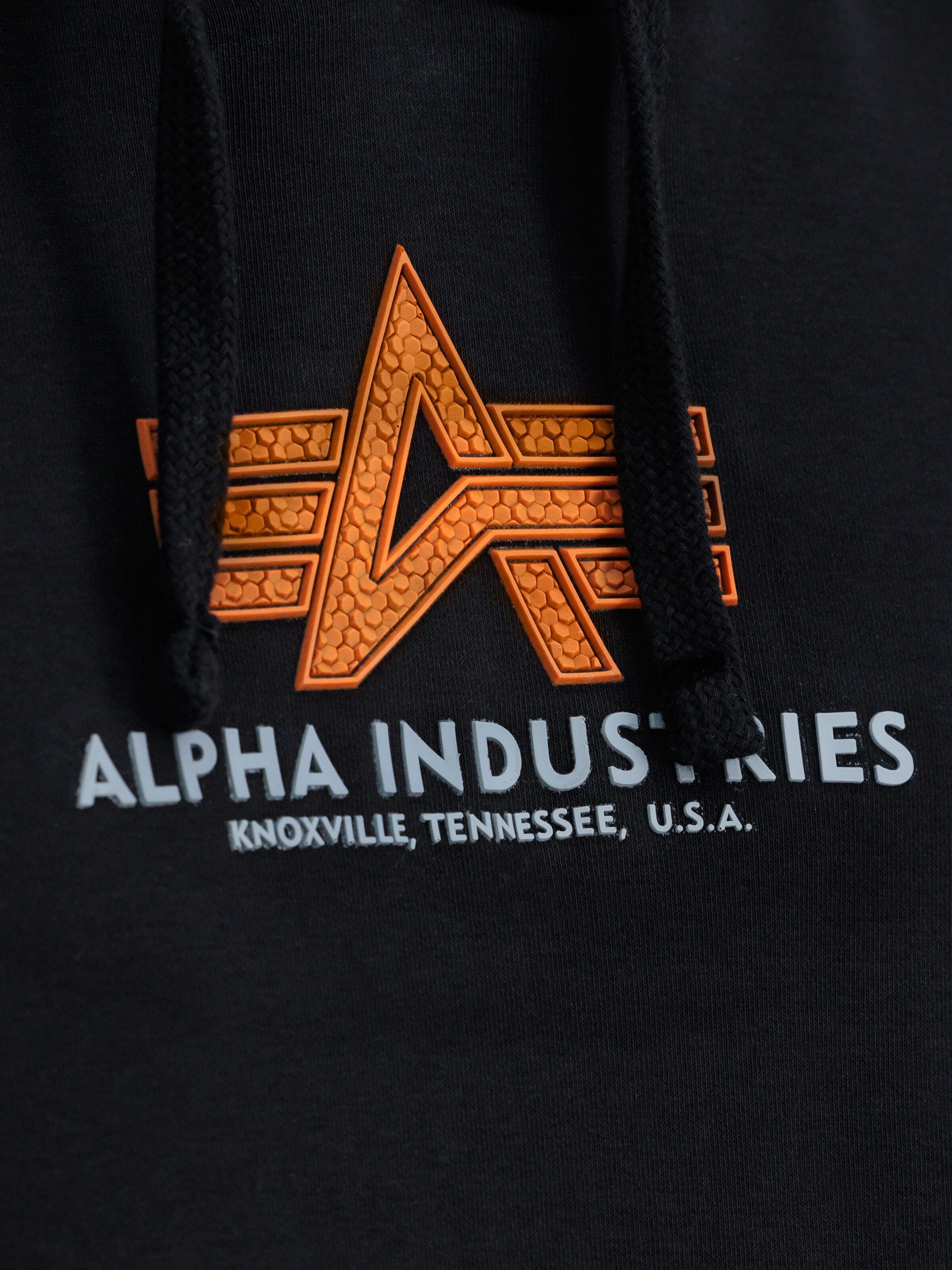 Basic Big Logo Rubber Hoodie black 178312RB_03_alpha_industries_basic_hoody_rubber_004_182665
