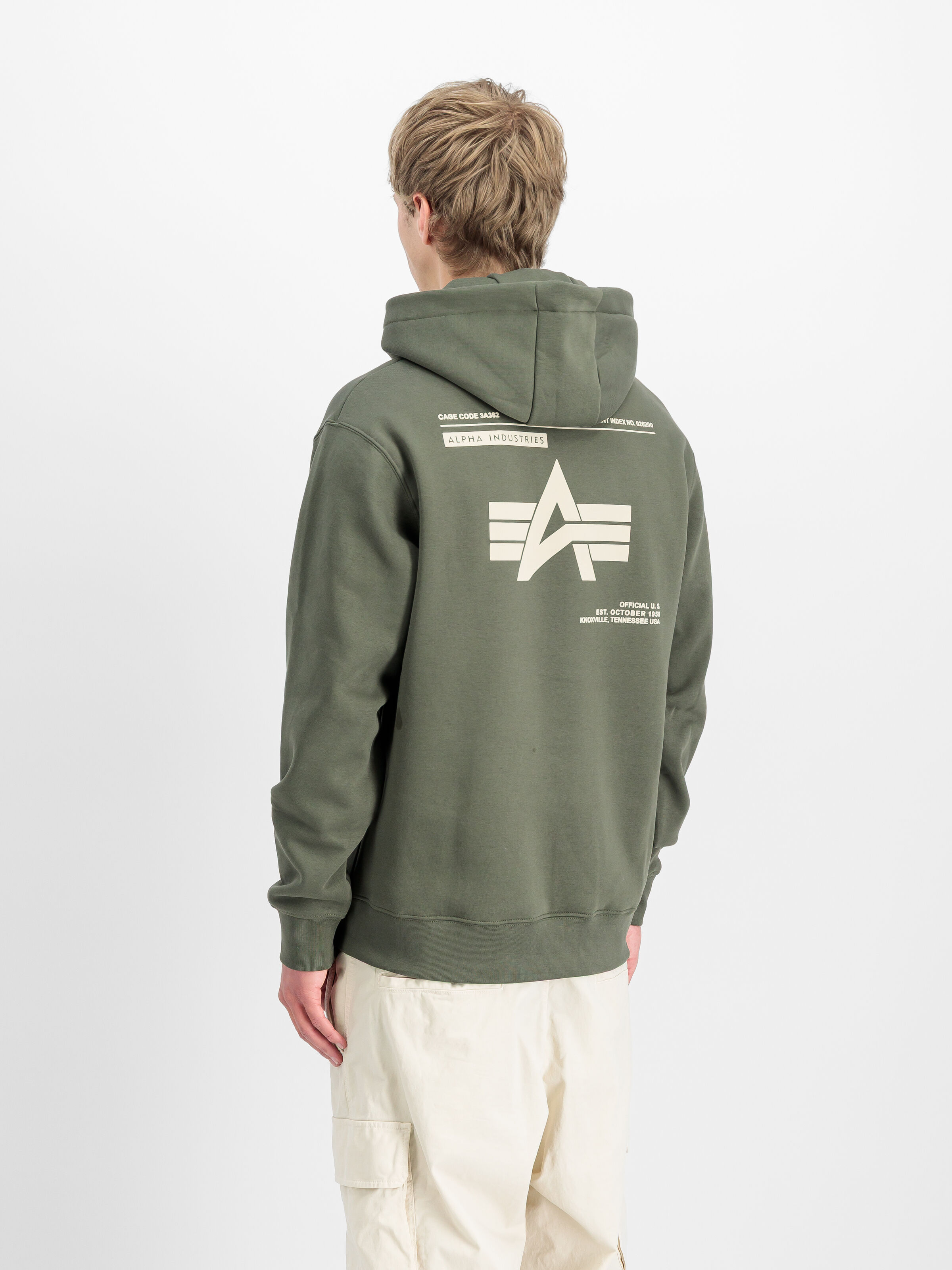 Label Backprint Hoodie dark olive 258333_142_2_model_00003_173618