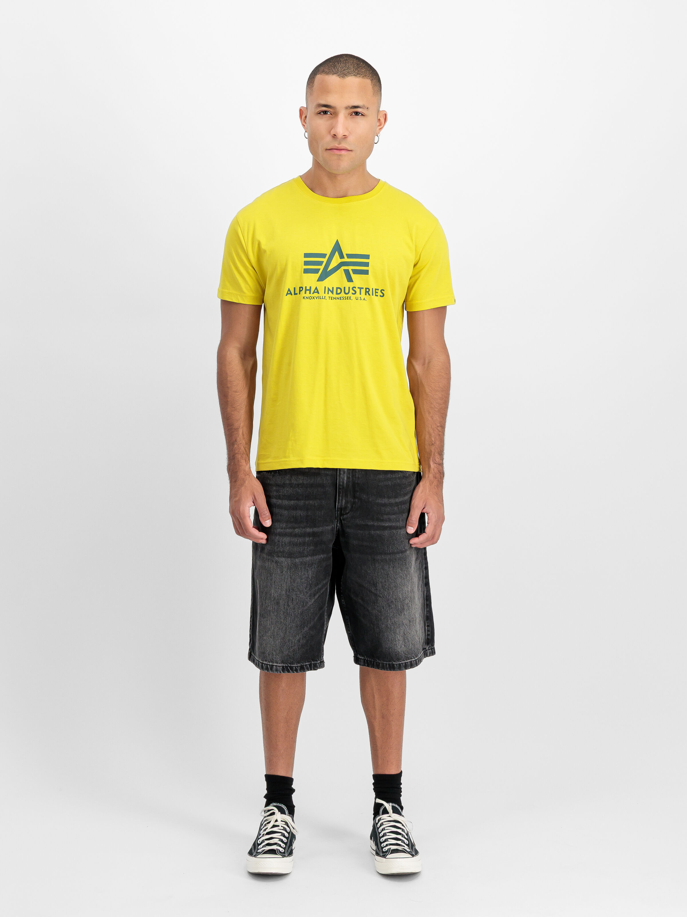 Basic Big Logo T-Shirt cyber 100501_71_2_model_00001_209236