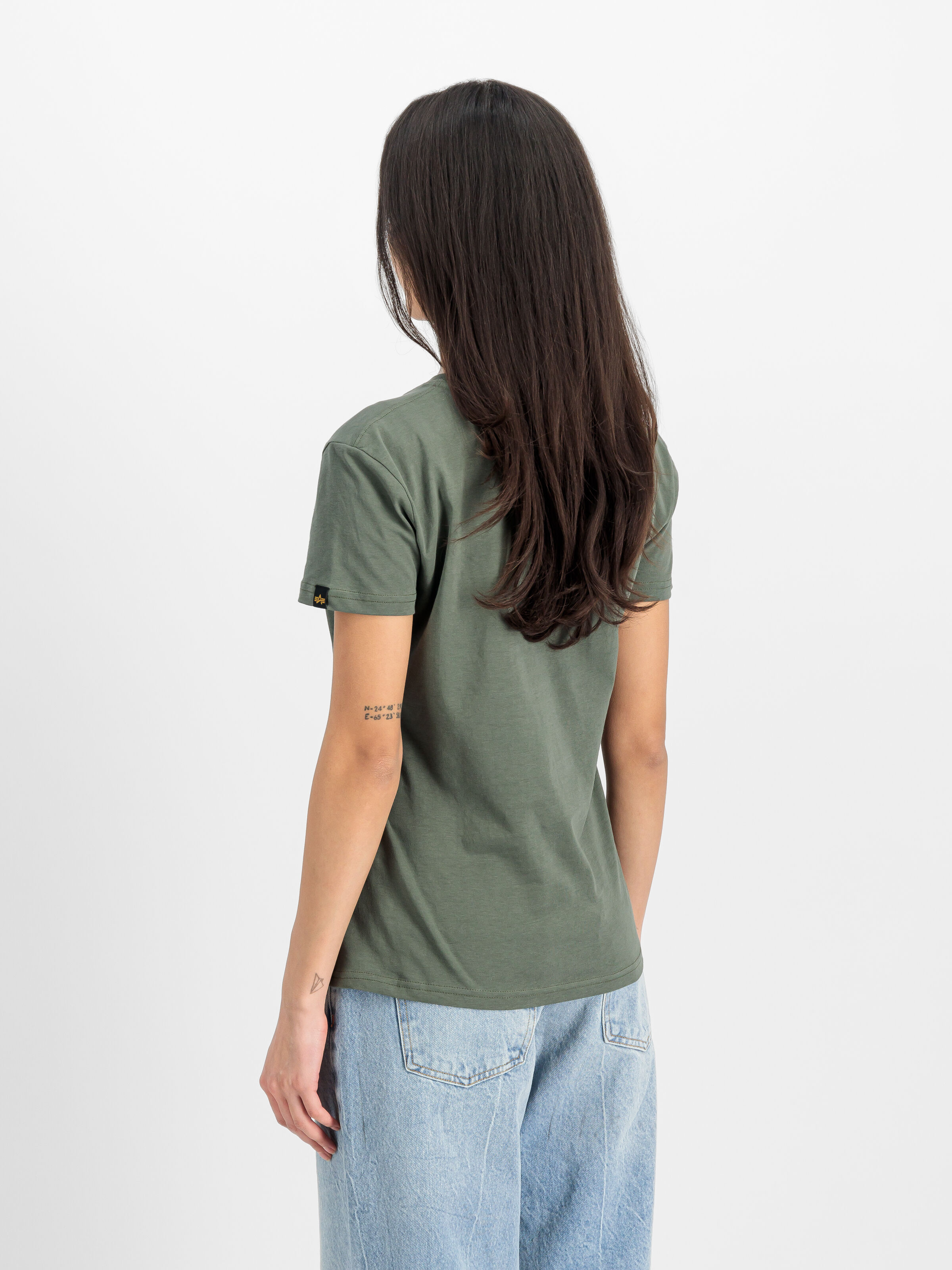 New Basic Big Logo T-Shirt Women dark olive 196051_142_2_model_00003_154616
