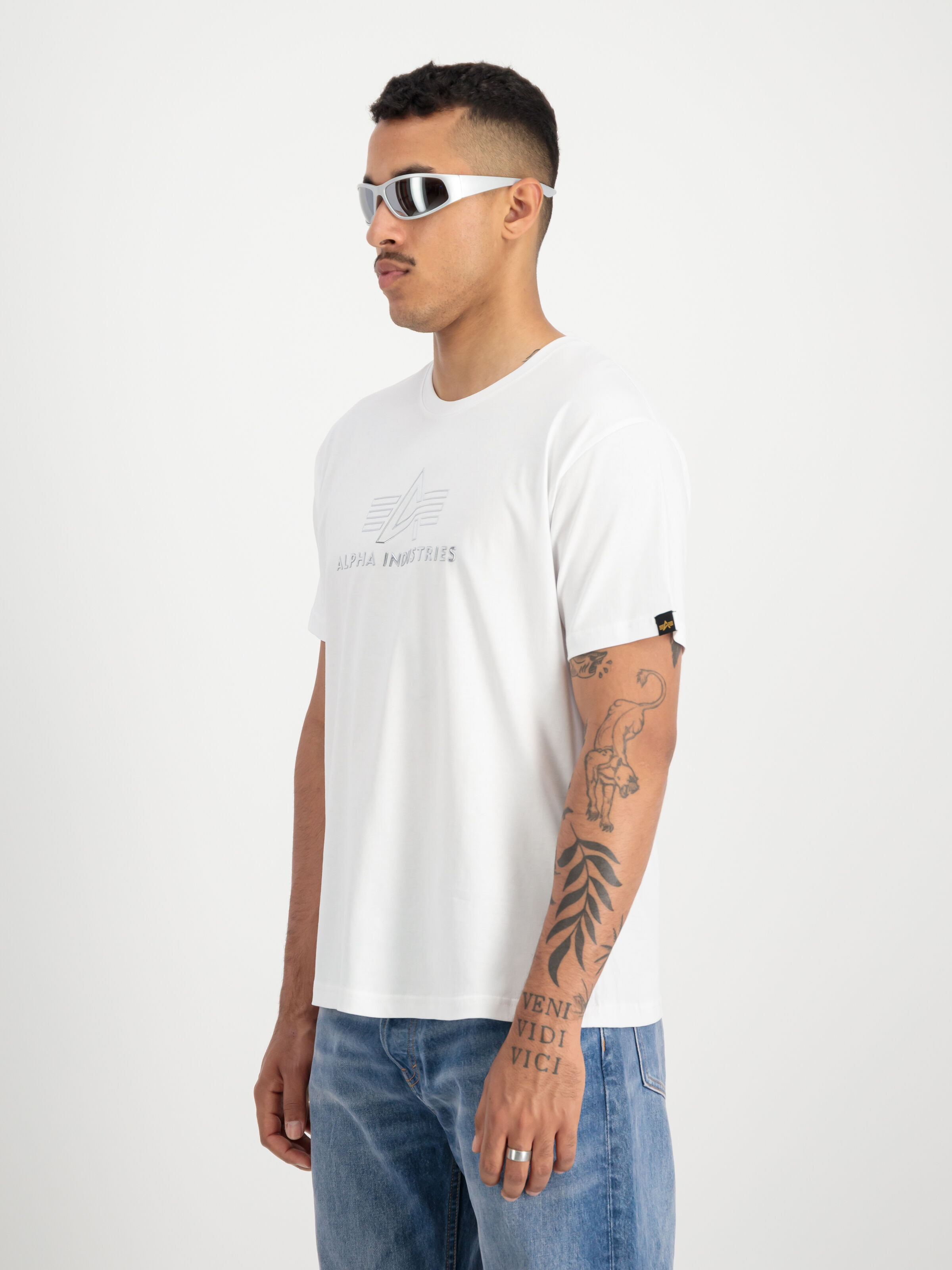 Basic Mid Logo TPU T-Shirt white / chrome 148525_528_2_model_00003_97934