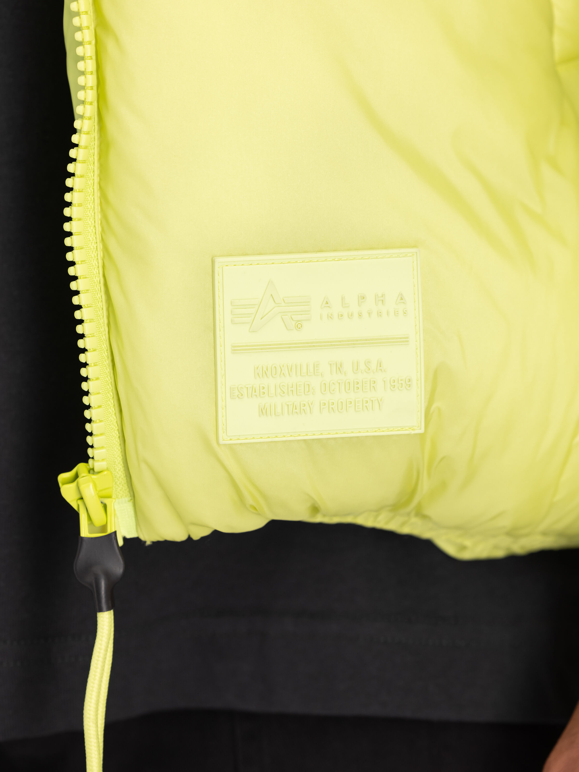 Cloud Puffer Bomber Winter Jacket Arctic Lime 148130_722_3_detail_00001_98840