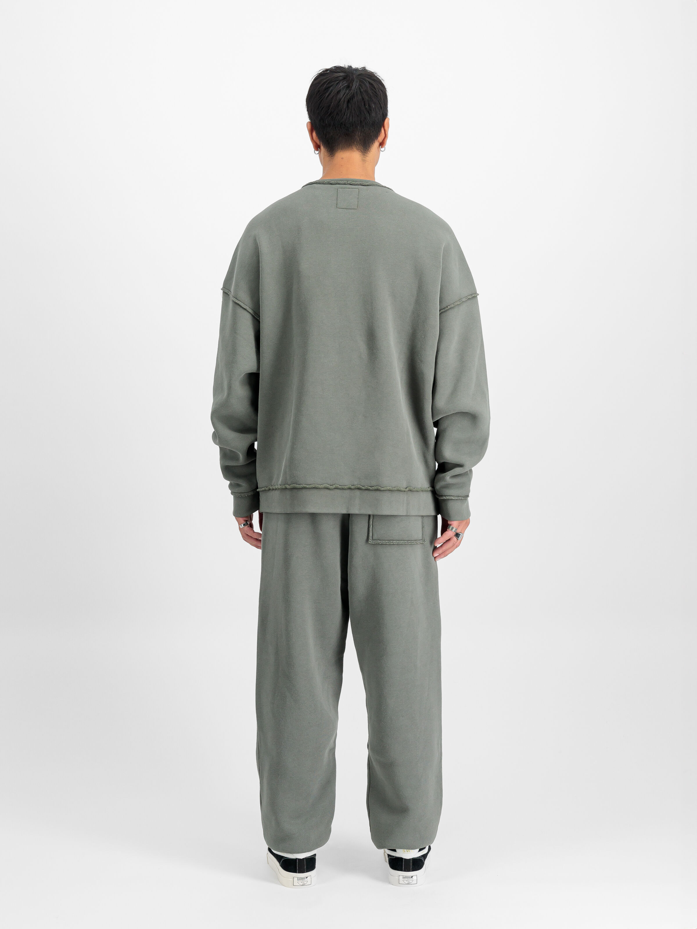 Open Edge Sweatshirt dark olive 148305_142_2_model_00002_108643