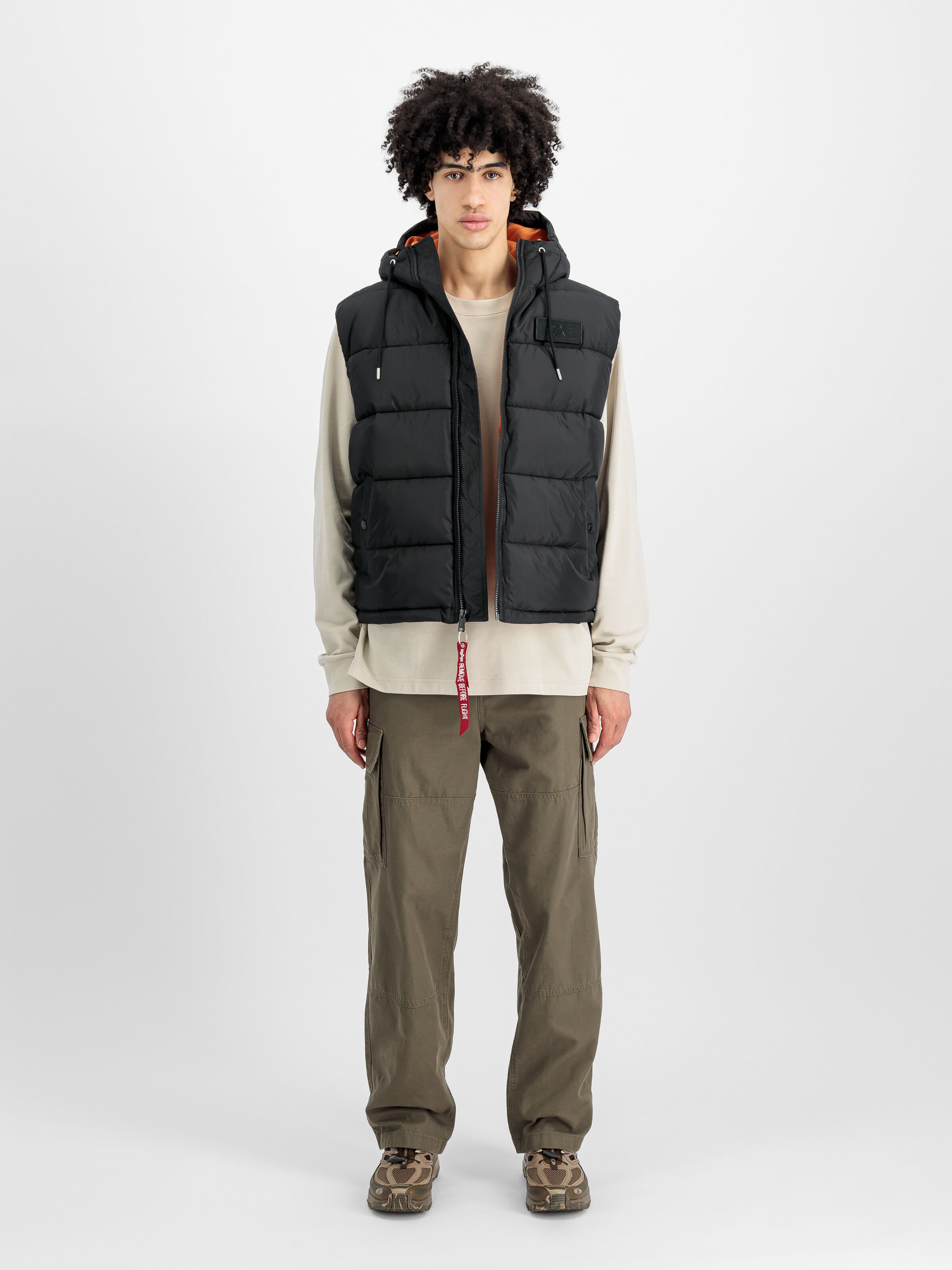 Hooded Faux Down Puffer Vest black 118110_03_2_model_00001_156485