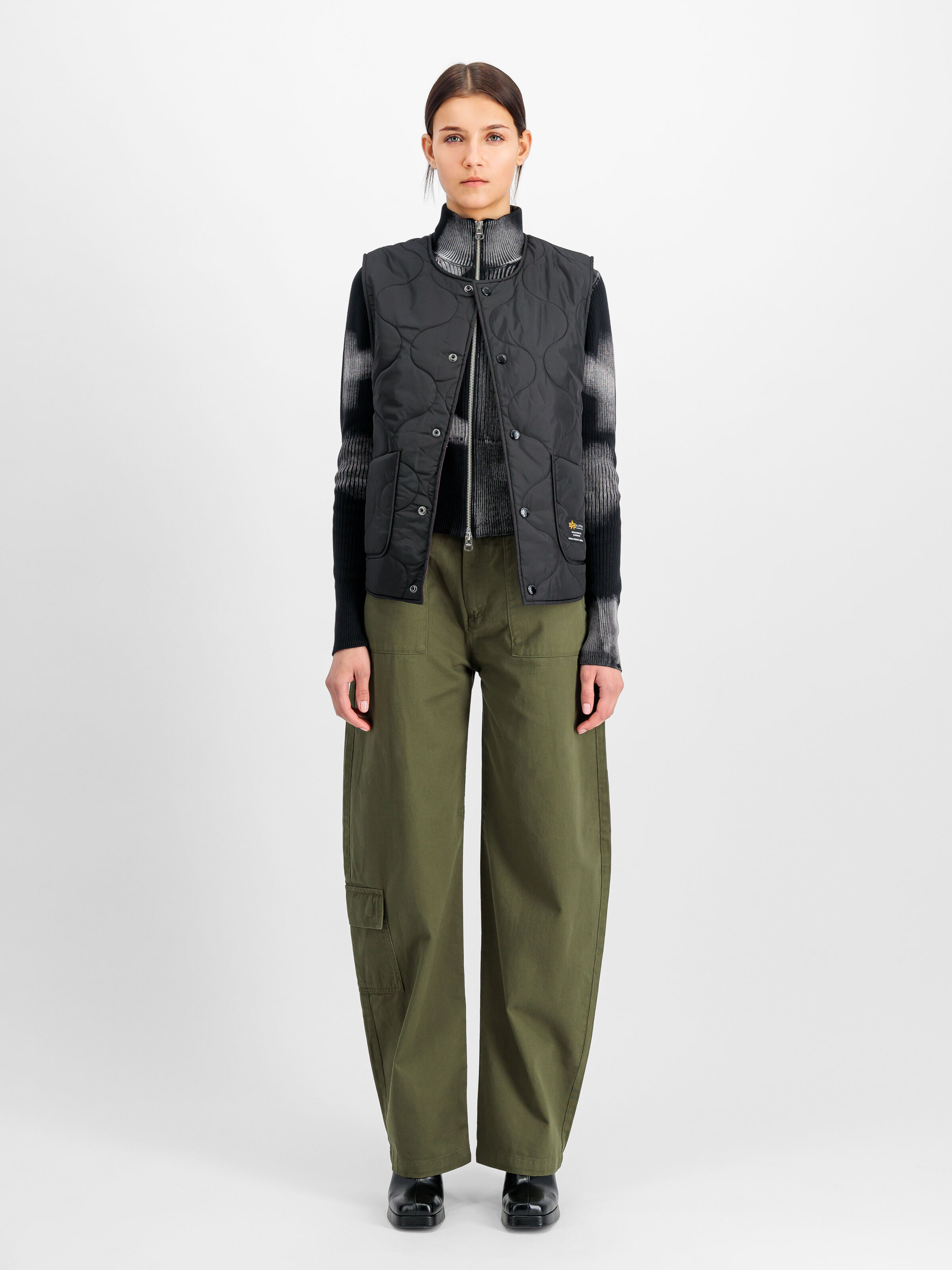 Field Pant Women dark olive 148021_142_2_model_00001_103946